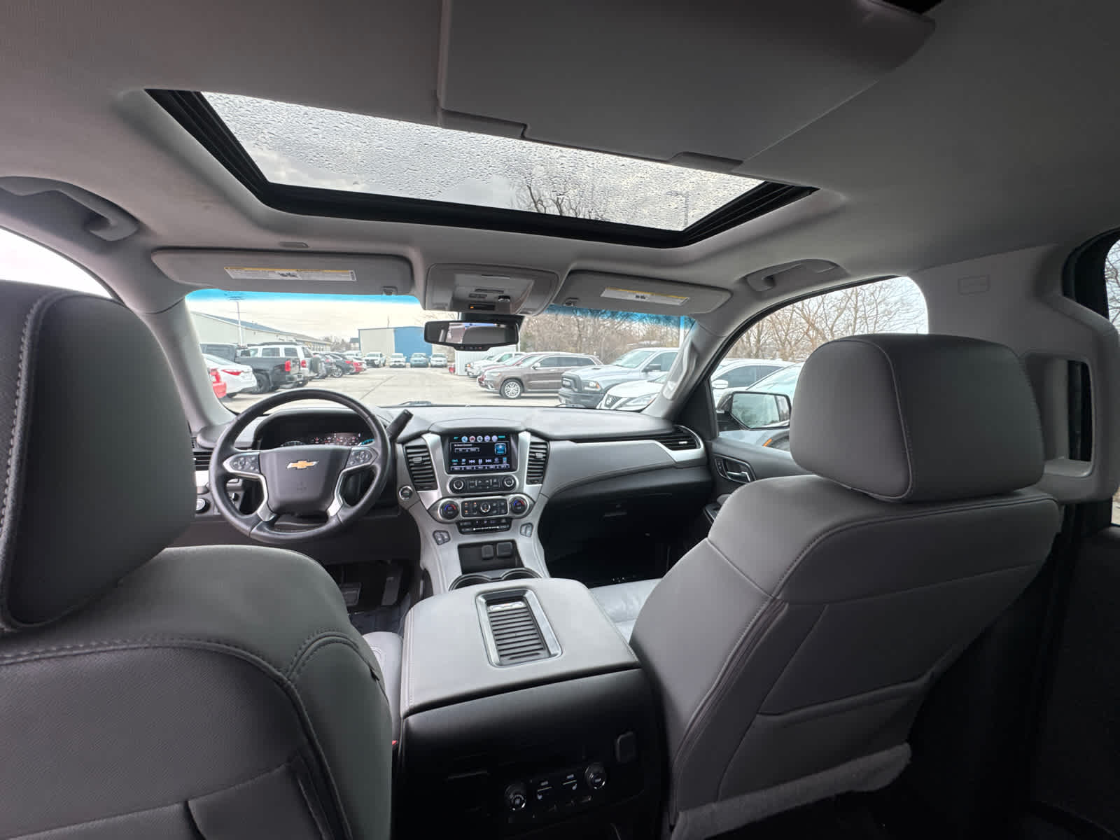 Thumbnail: 2017 Chevrolet Tahoe - 31