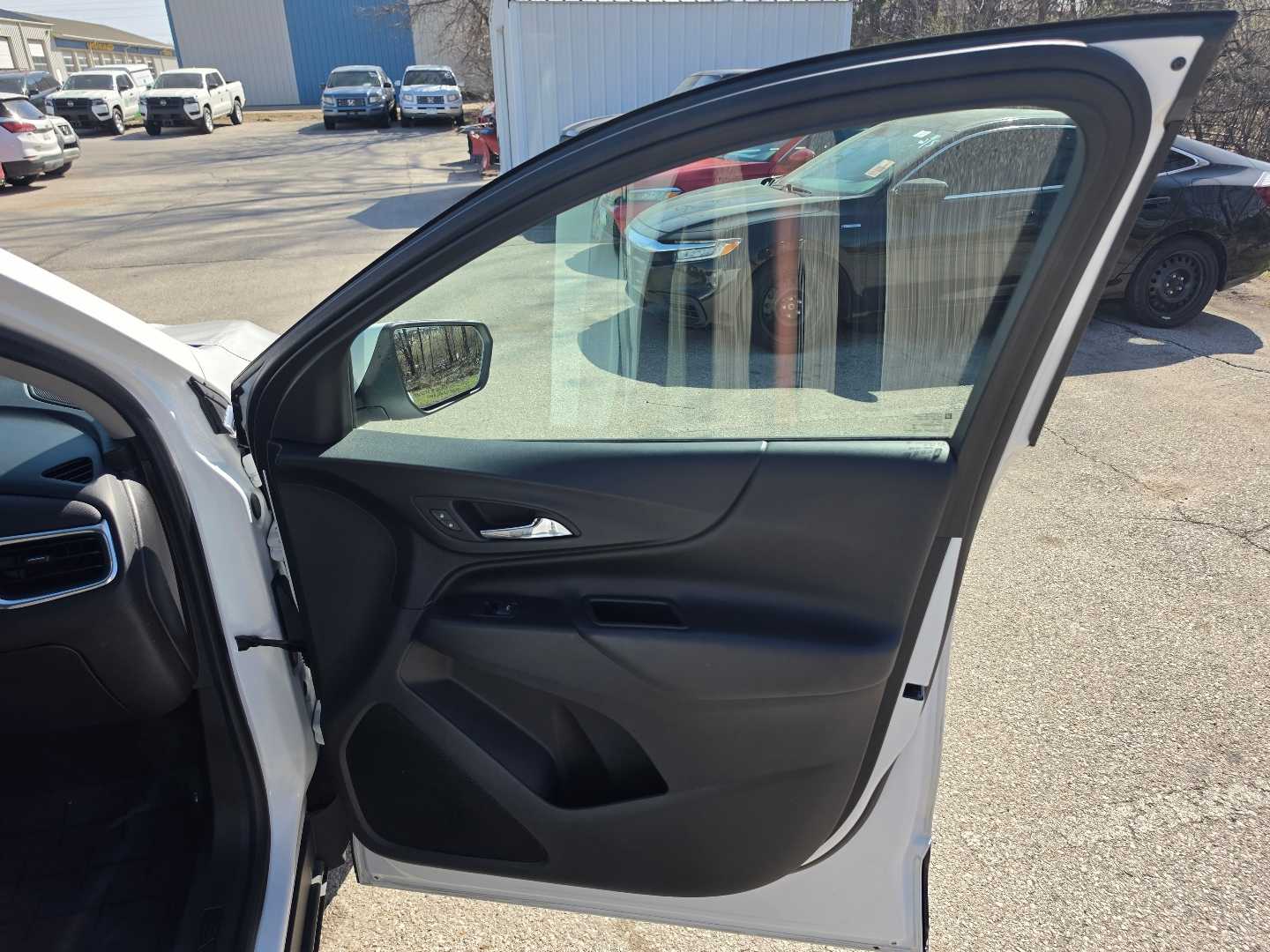 Thumbnail: 2018 Chevrolet Equinox - 13