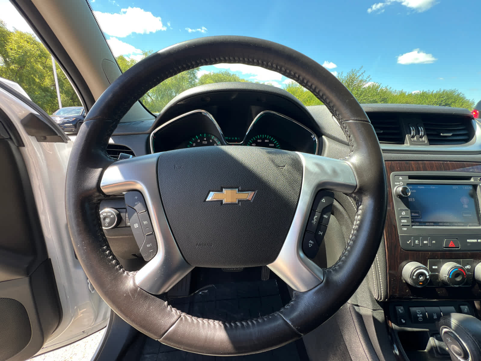 Thumbnail: 2017 Chevrolet Traverse - 18