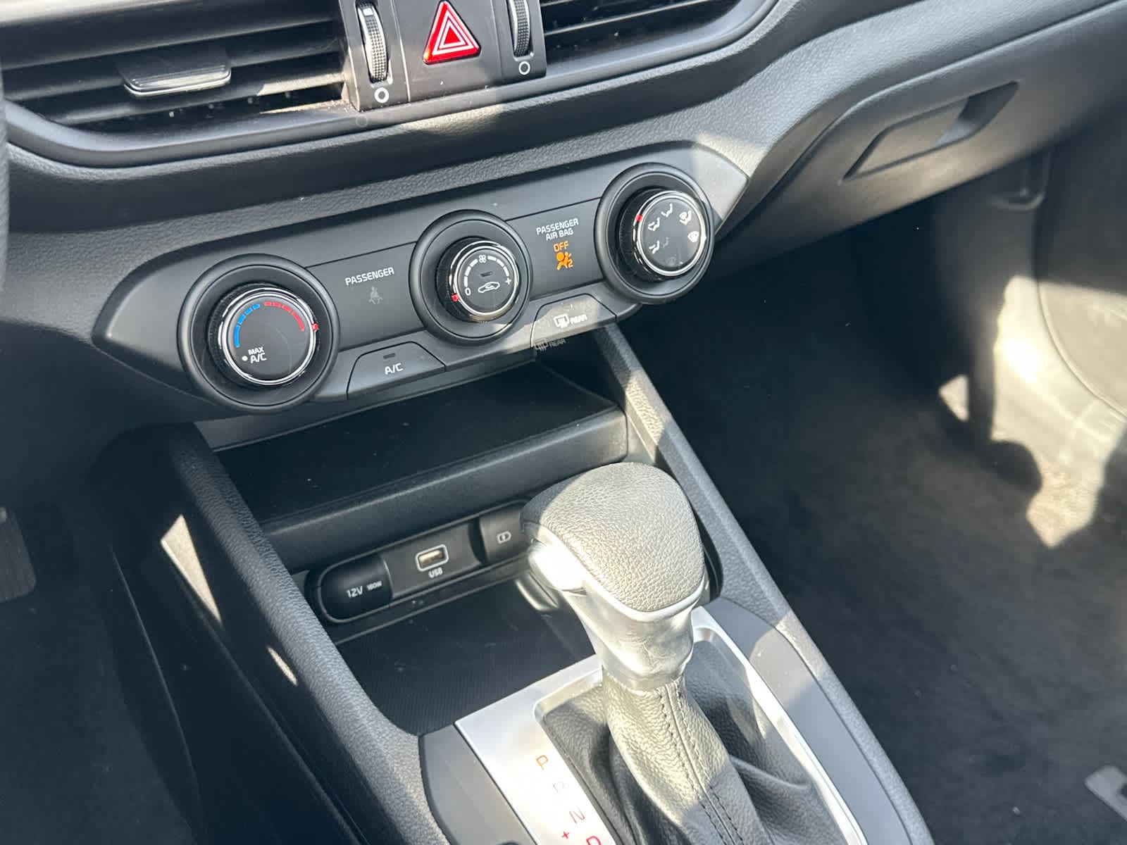 Thumbnail: 2024 Kia Forte - 23