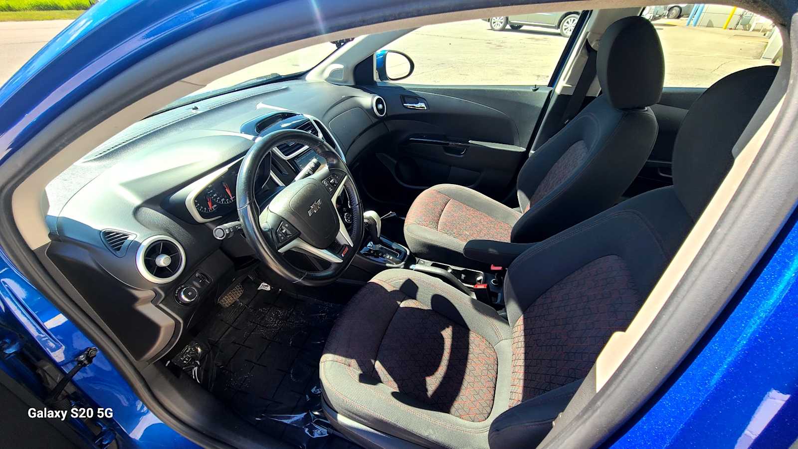 Thumbnail: 2018 Chevrolet Sonic - 9