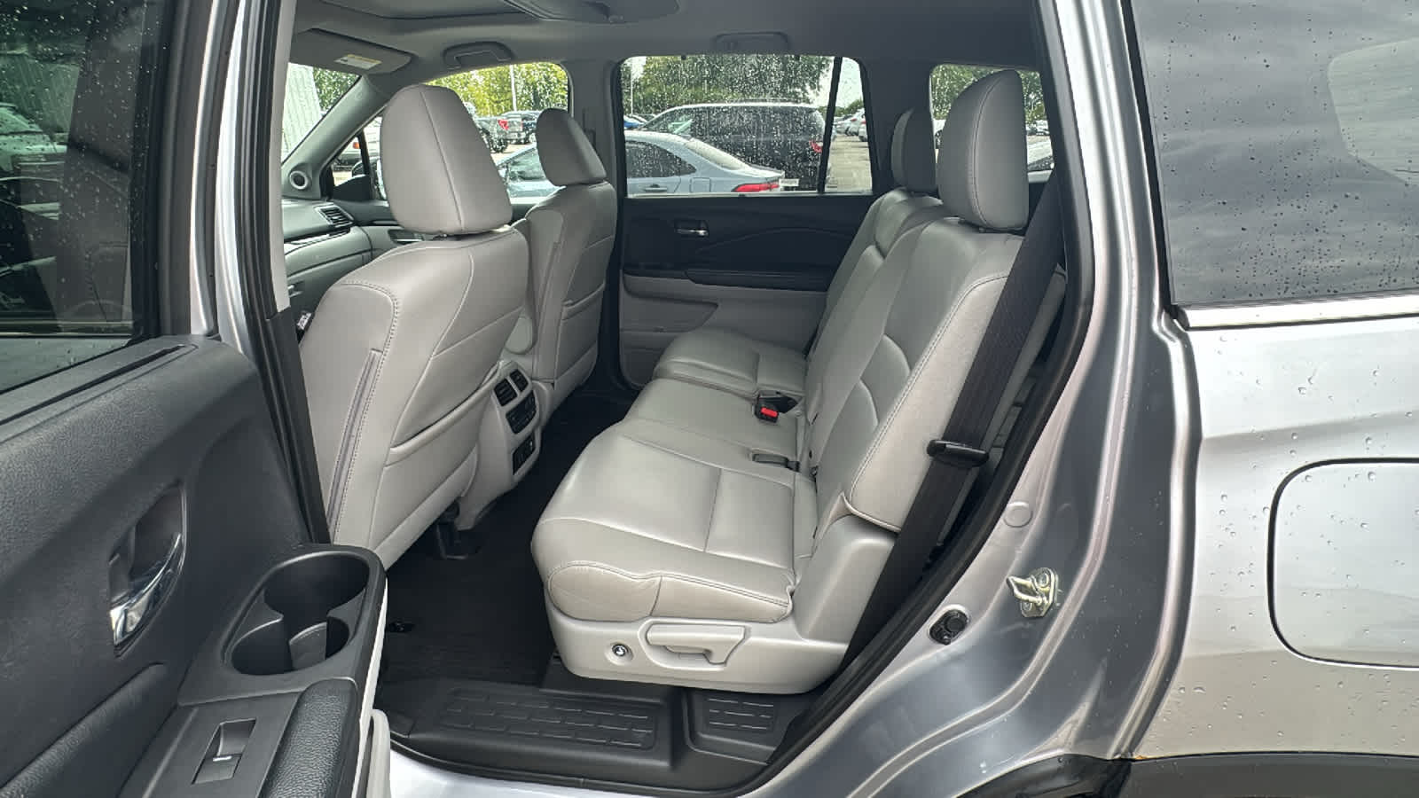 Thumbnail: 2019 Honda Pilot - 14