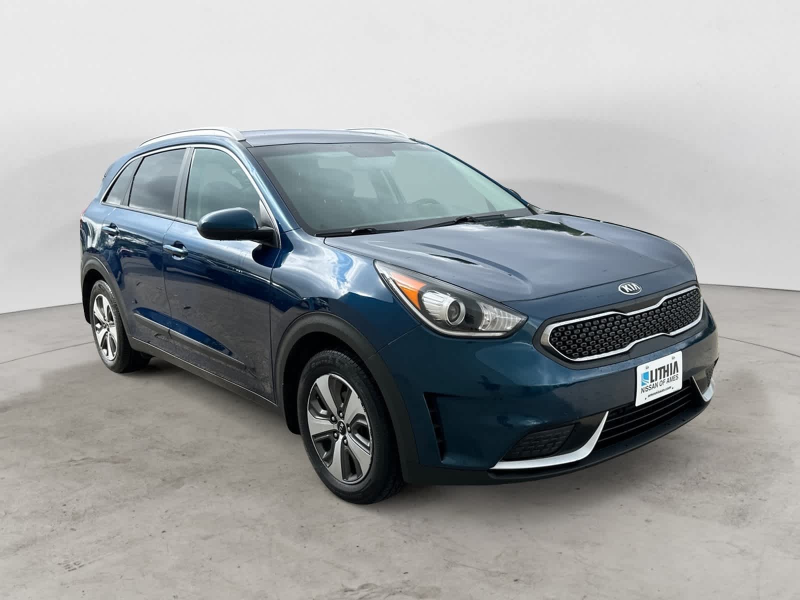 2017 Kia Niro FE LX photo 4