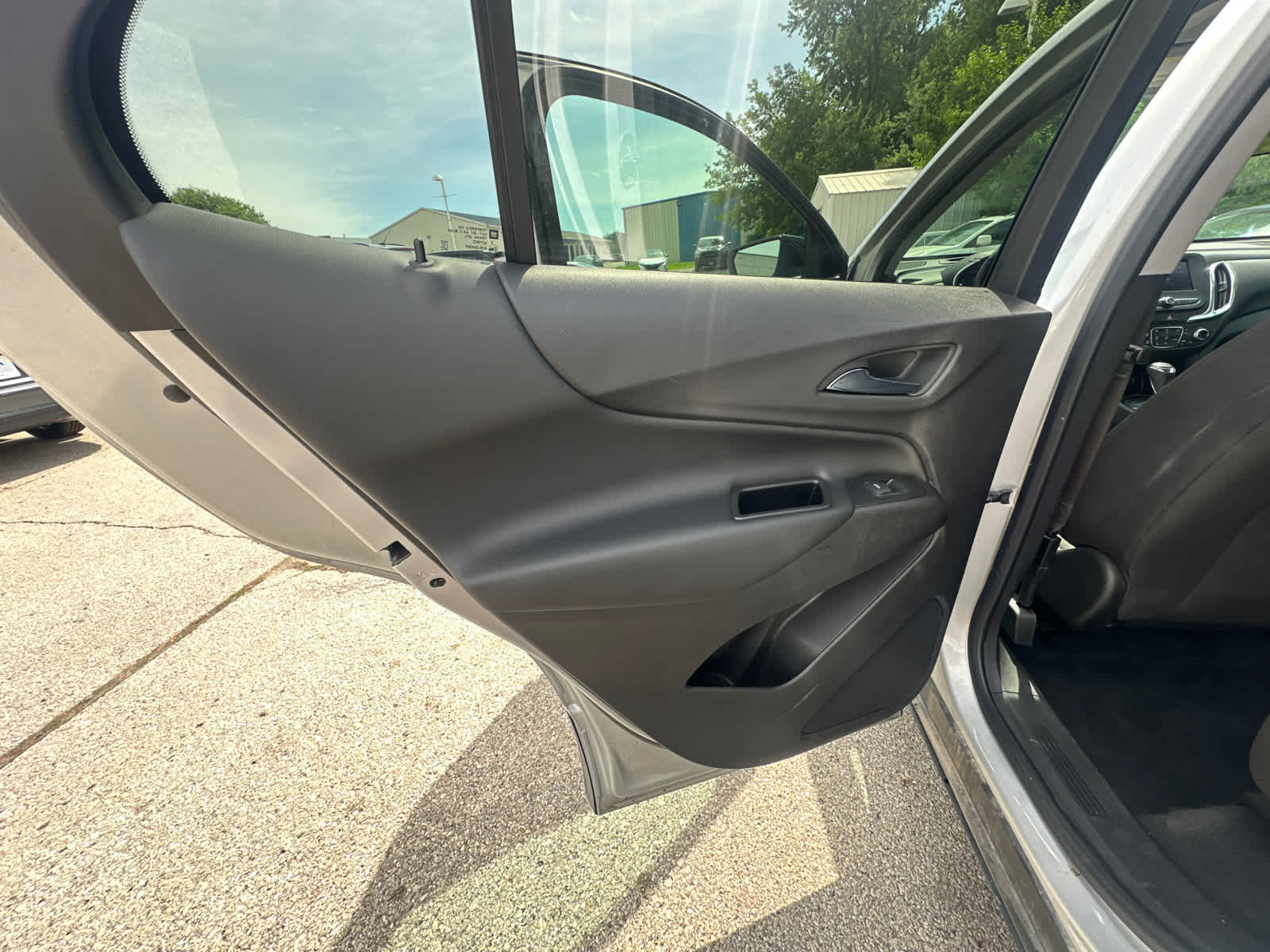 Thumbnail: 2020 Chevrolet Equinox - 26
