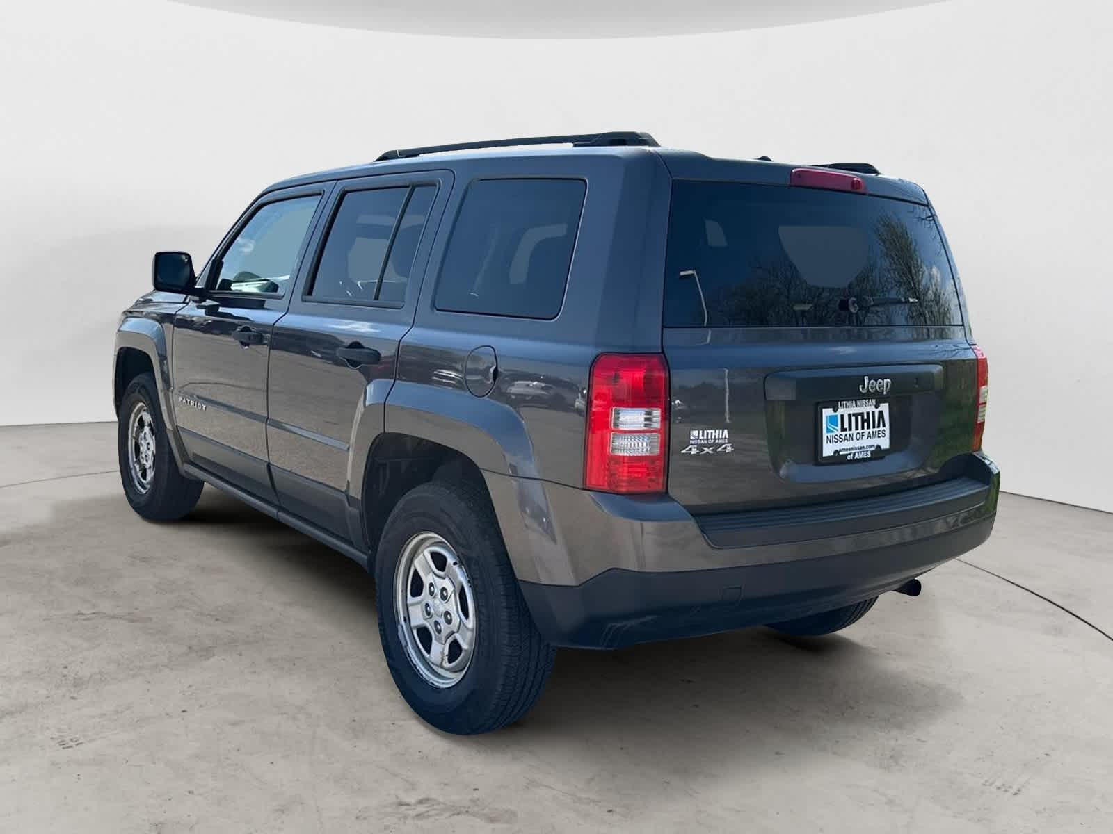 Thumbnail: 2017 Jeep Patriot - 4