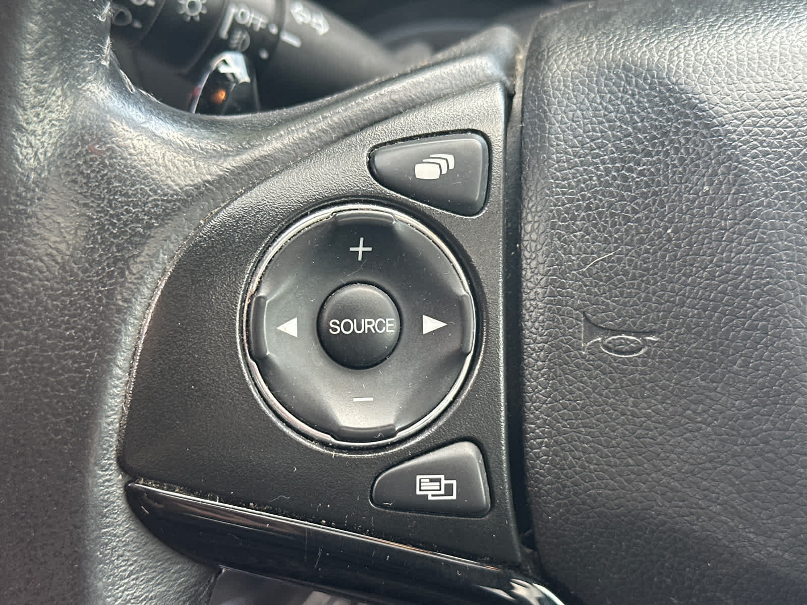 Thumbnail: 2019 Honda HR-V - 23