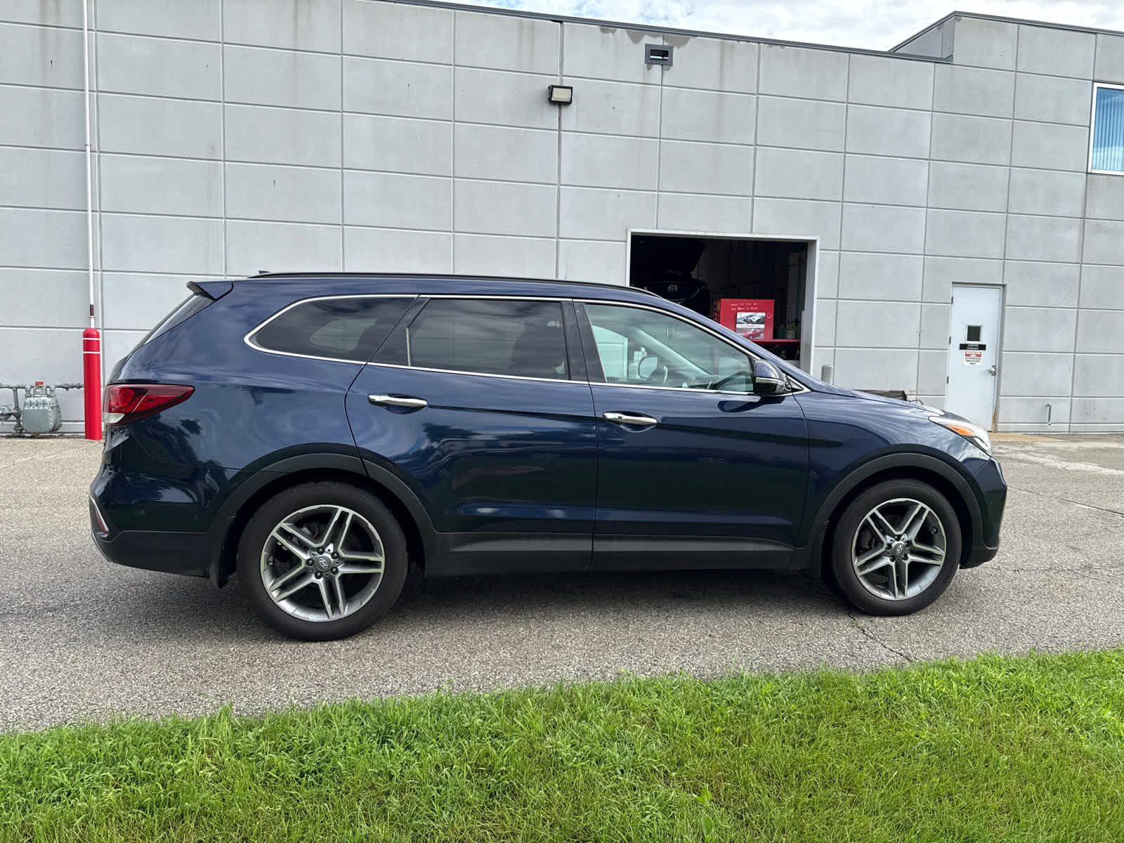 Thumbnail: 2018 Hyundai Santa Fe - 7