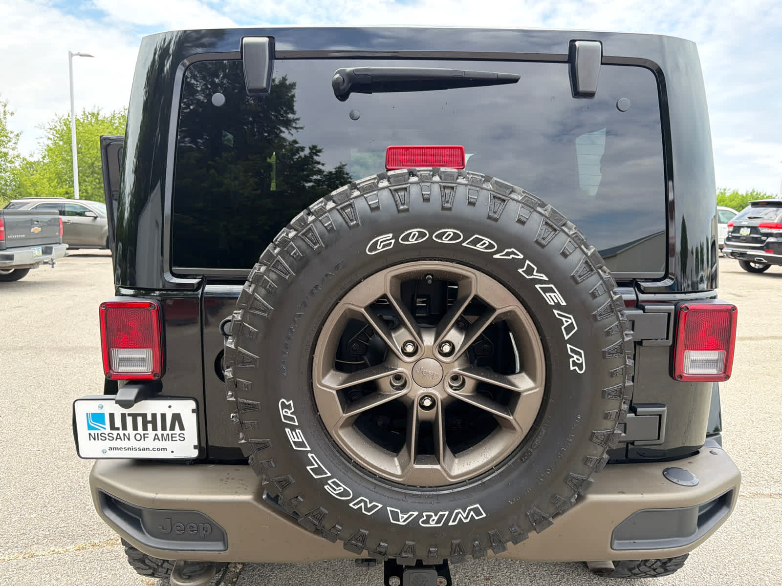 Thumbnail: 2016 Jeep Wrangler - 24