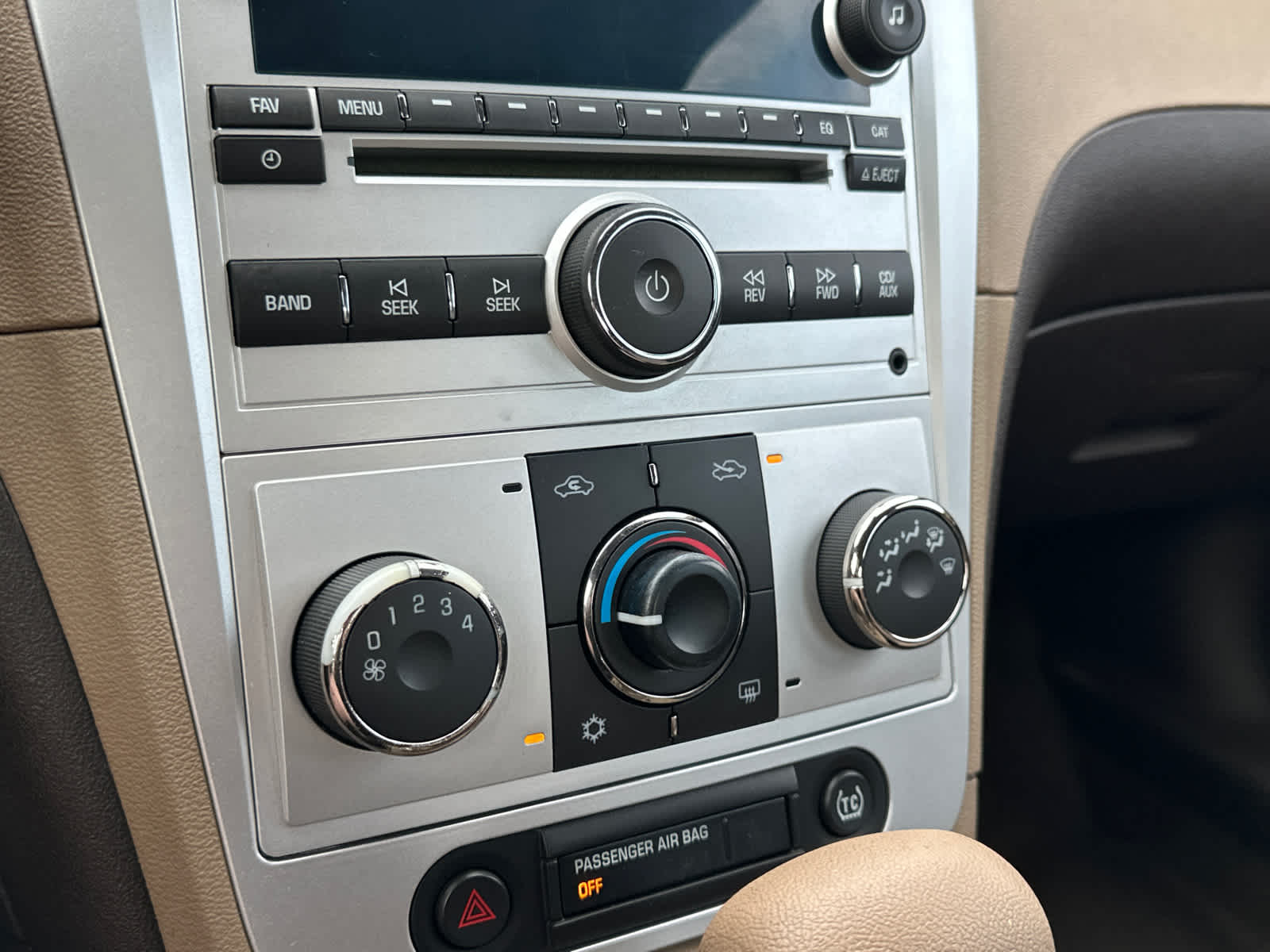 Thumbnail: 2008 Chevrolet Malibu - 22
