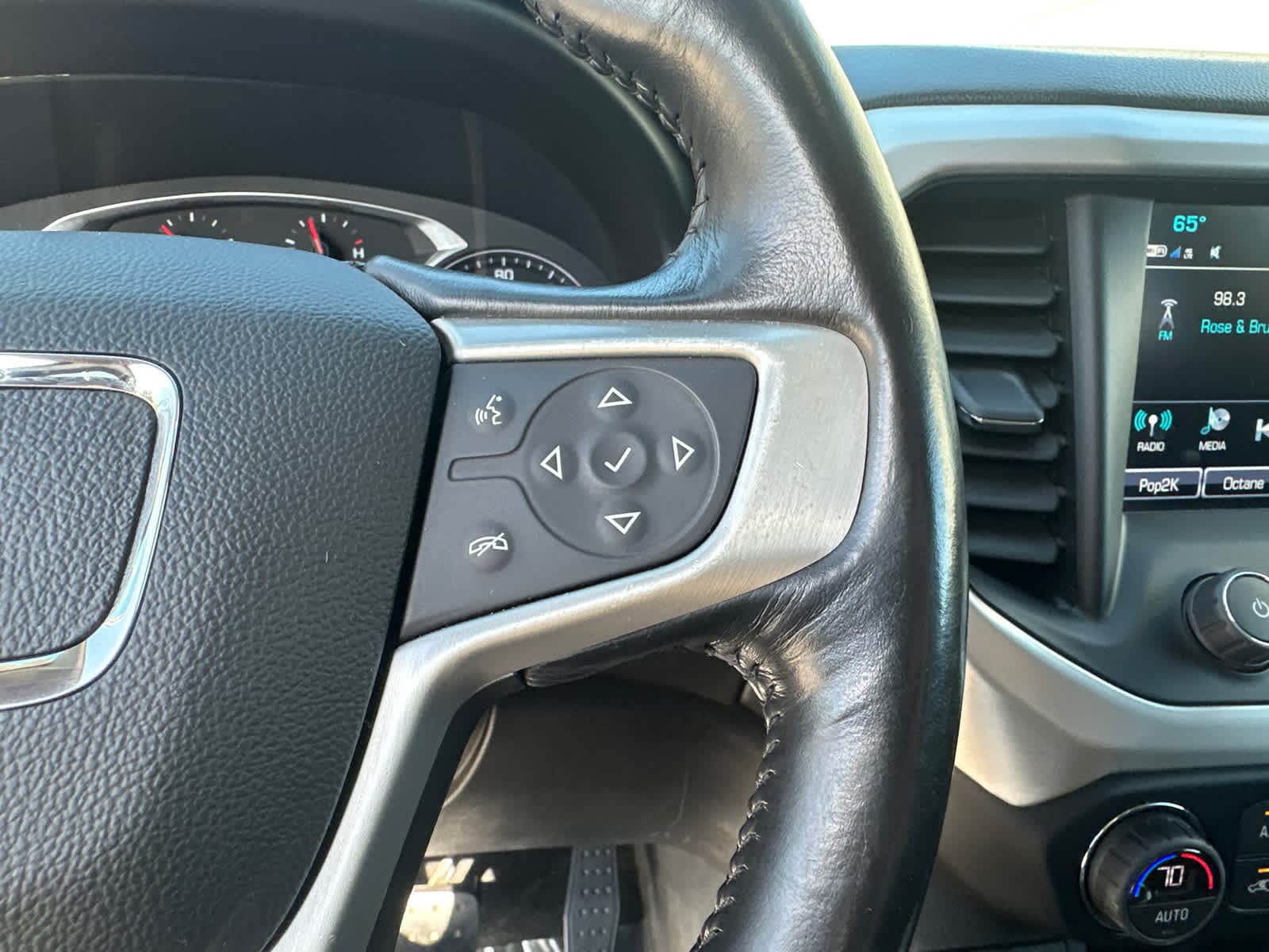 Thumbnail: 2017 GMC Acadia - 30