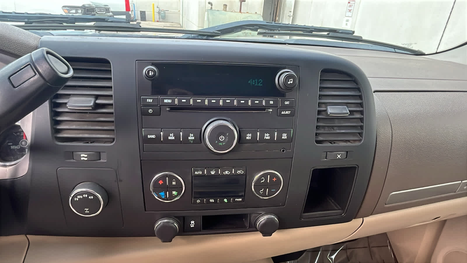 Thumbnail: 2013 Chevrolet Silverado 1500 - 18