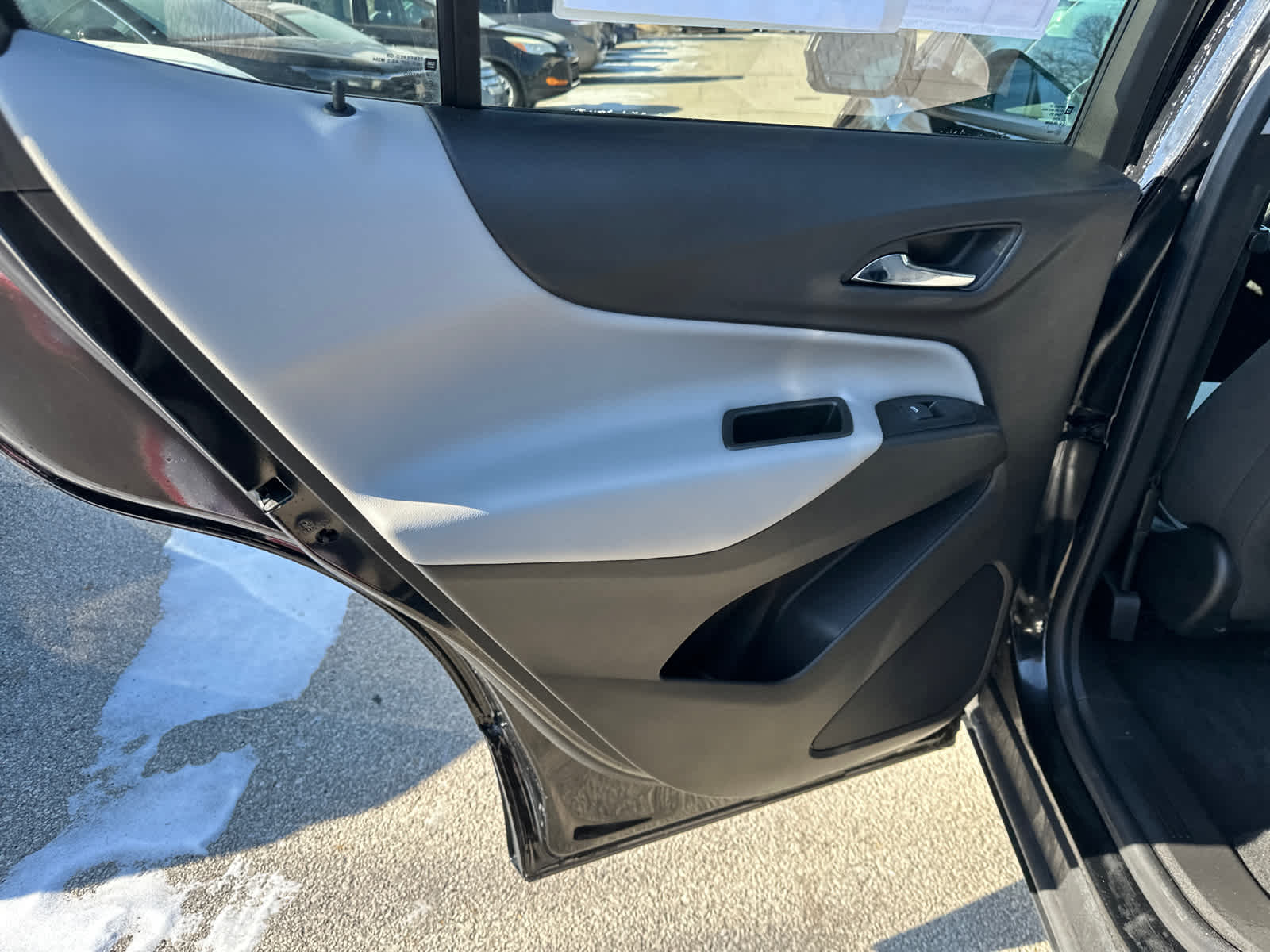 Thumbnail: 2023 Chevrolet Equinox - 10