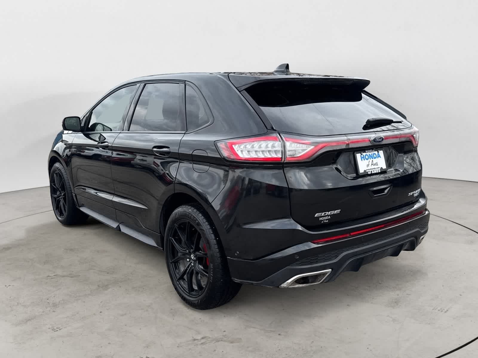 Thumbnail: 2015 Ford Edge - 3