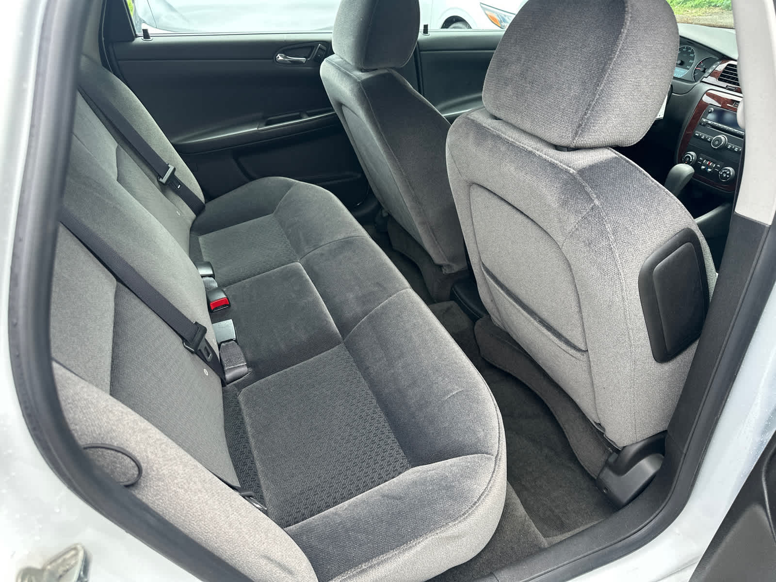 Thumbnail: 2011 Chevrolet Impala - 8