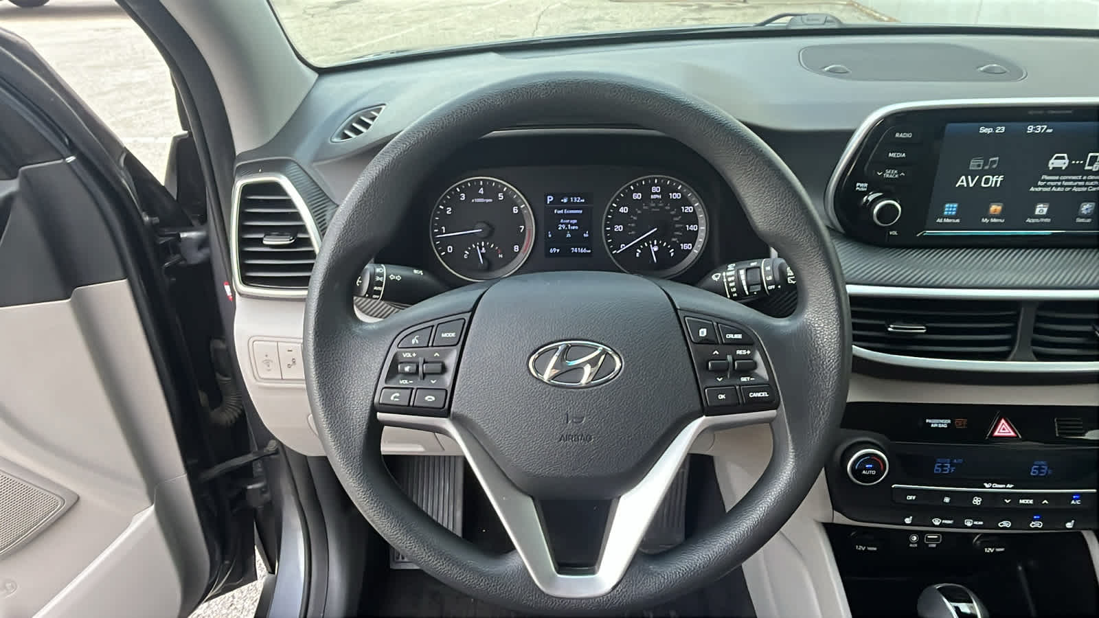 Thumbnail: 2019 Hyundai Tucson - 15