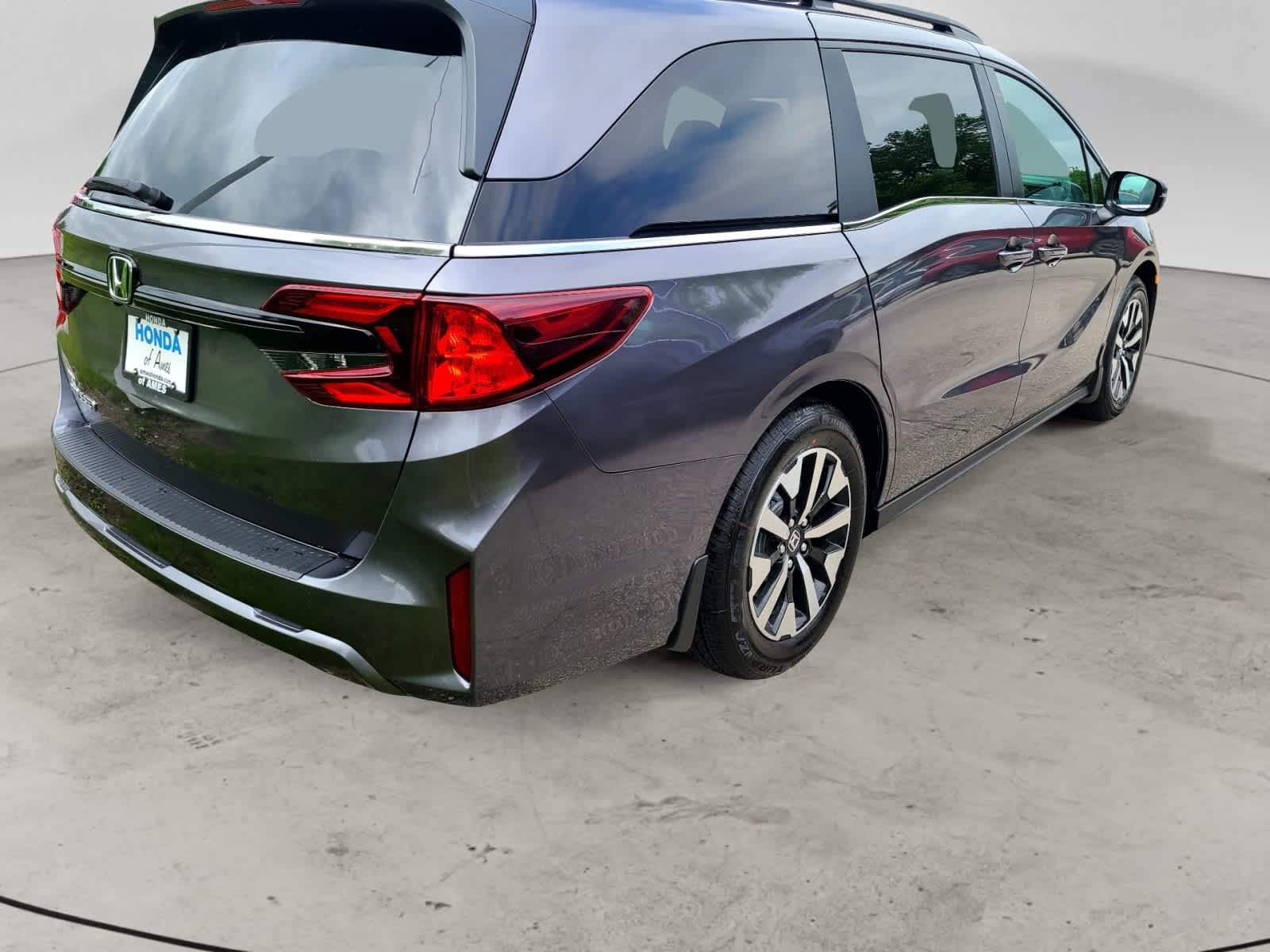 Thumbnail: 2026 Honda Odyssey - 4
