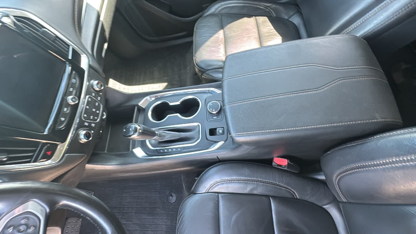 Thumbnail: 2020 Chevrolet Traverse - 23