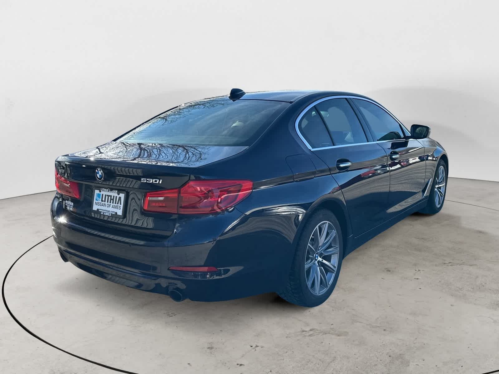 Thumbnail: 2018 BMW 5 Series - 3