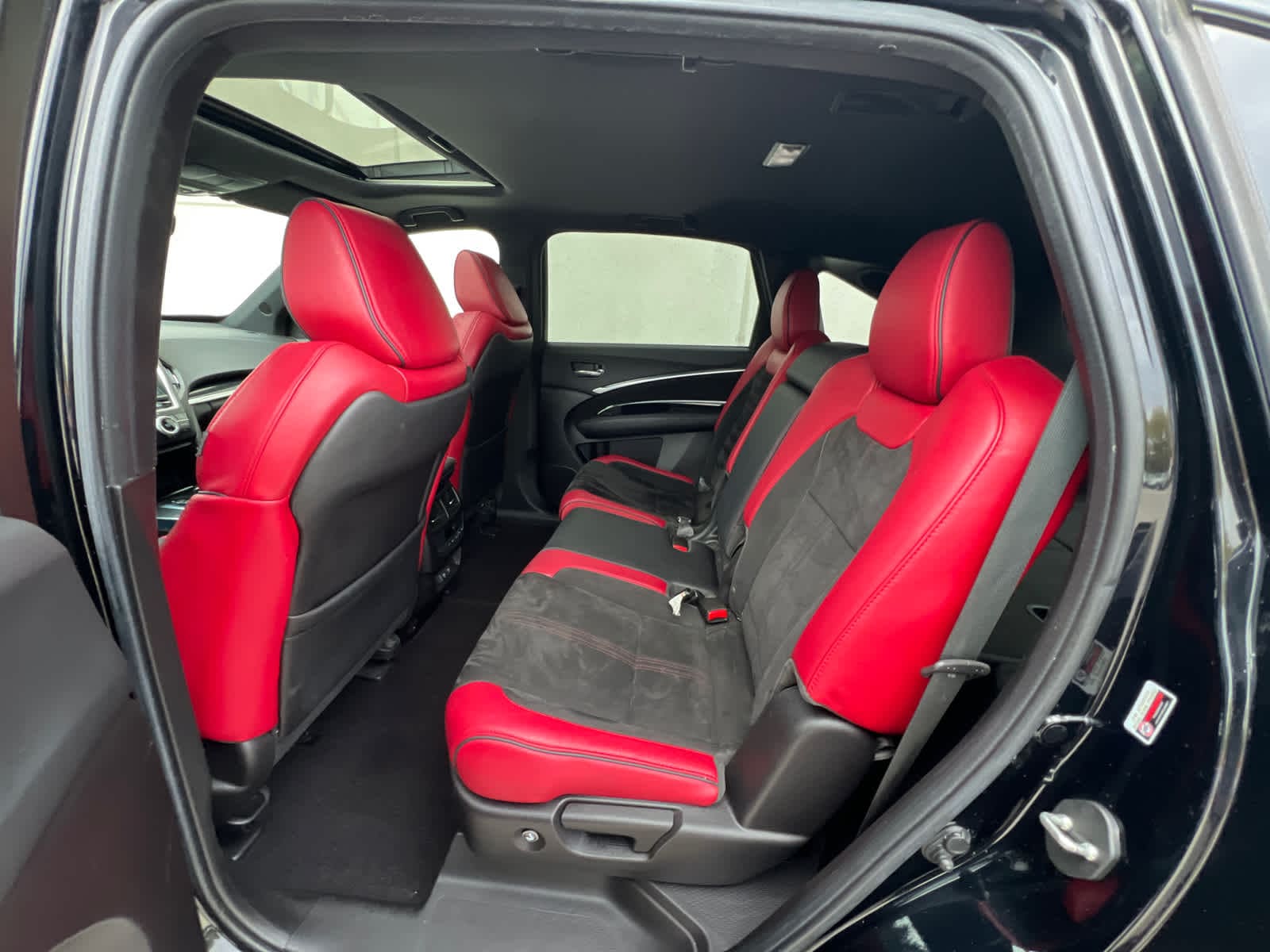 Thumbnail: 2020 Acura MDX - 16