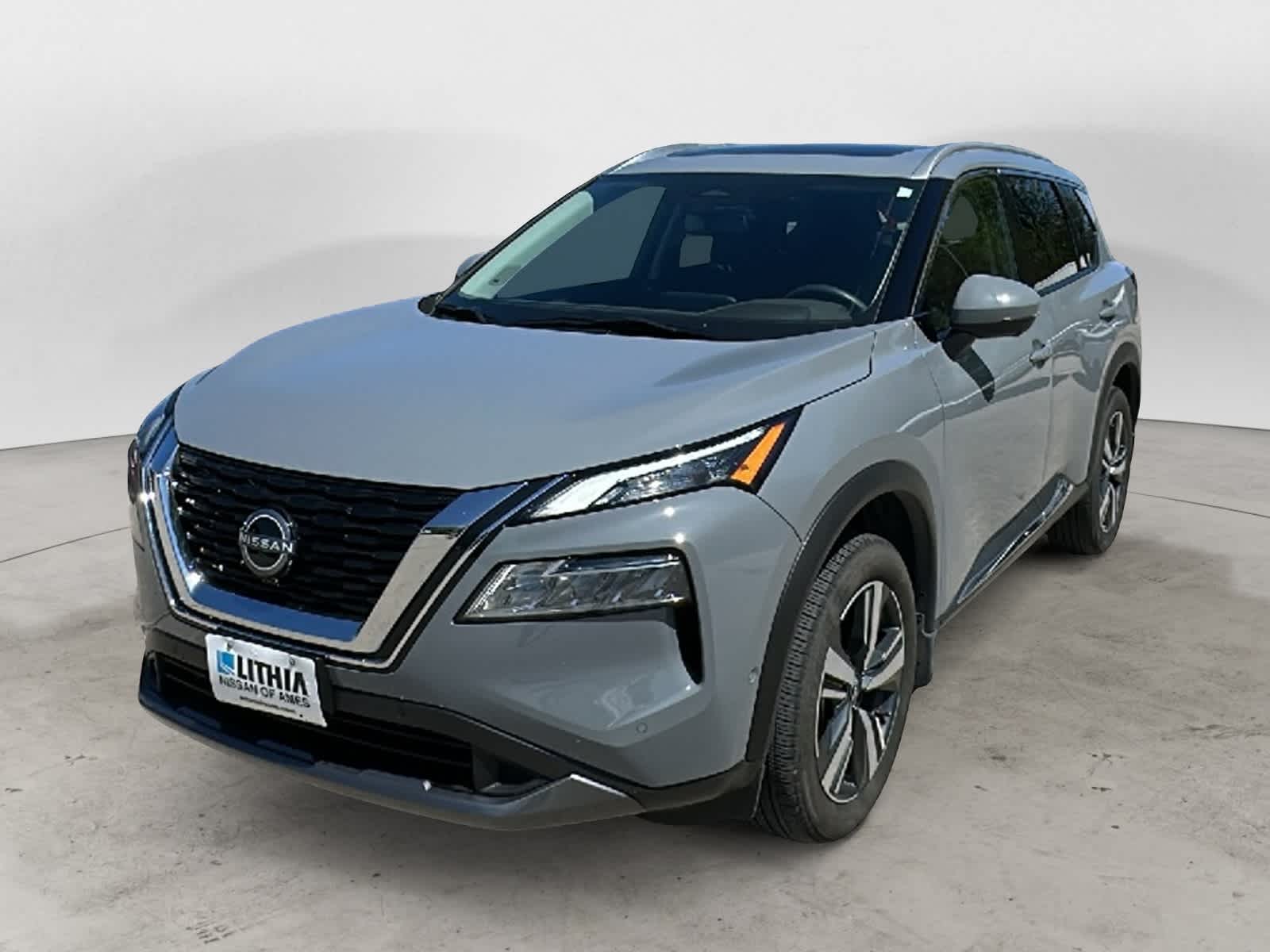 Thumbnail: 2023 Nissan Rogue - 1
