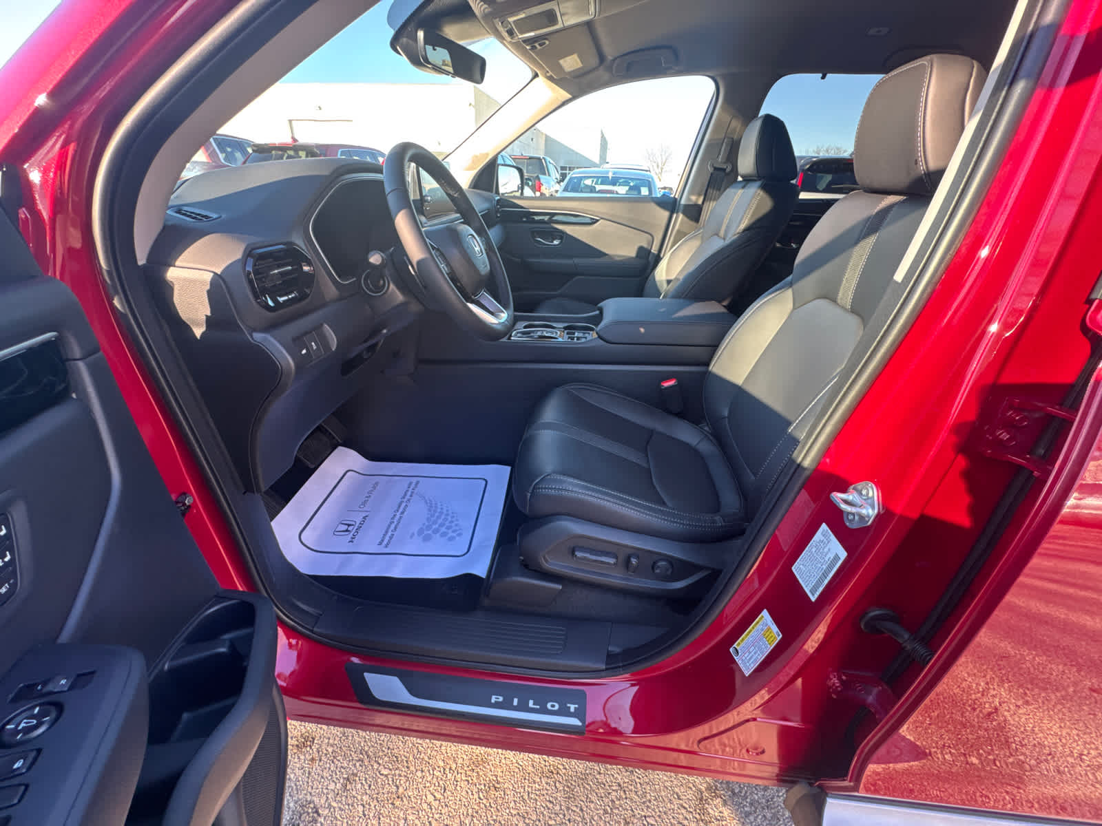 Thumbnail: 2025 Honda Pilot - 17