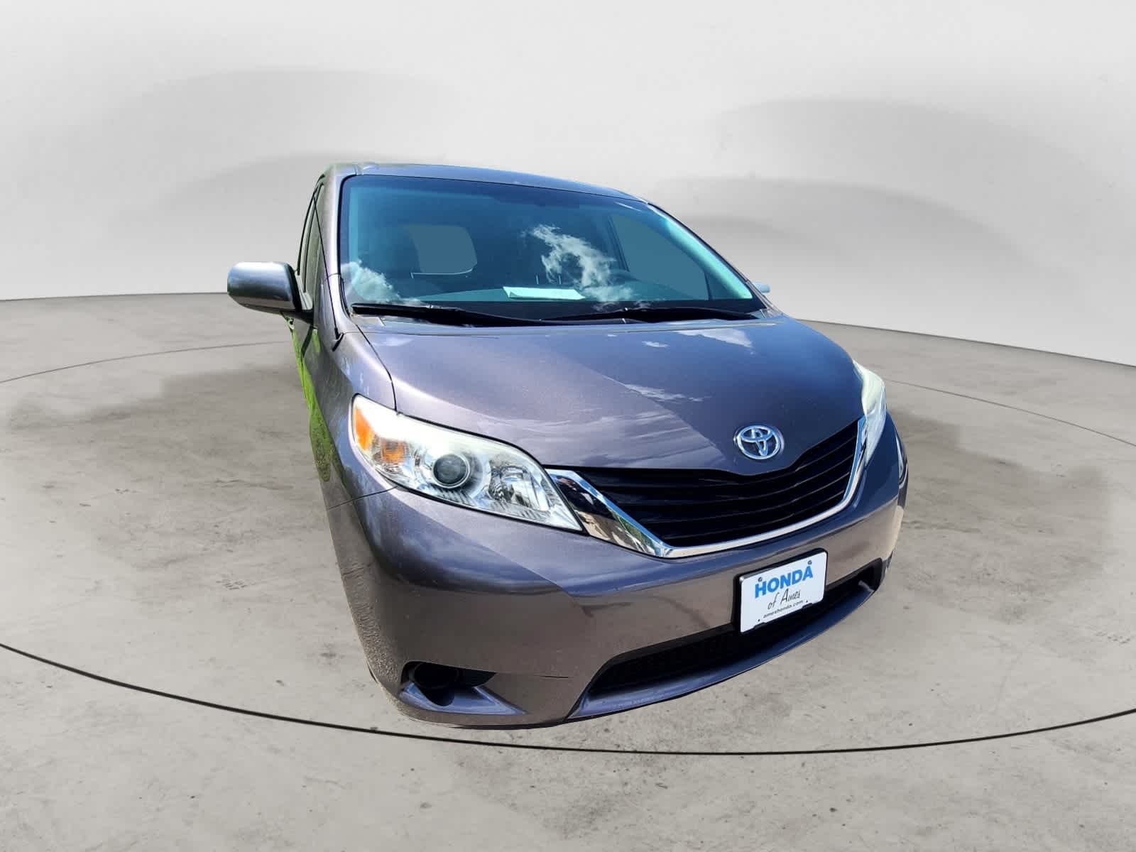 2012 Toyota Sienna LE -
                  Ames, IA