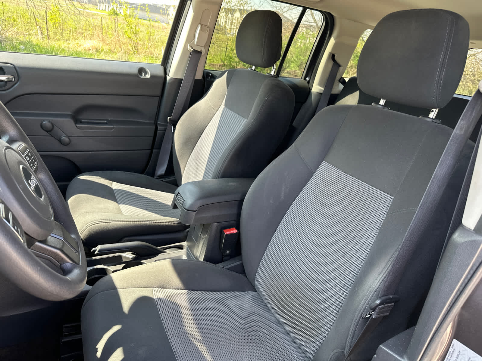 Thumbnail: 2017 Jeep Patriot - 21