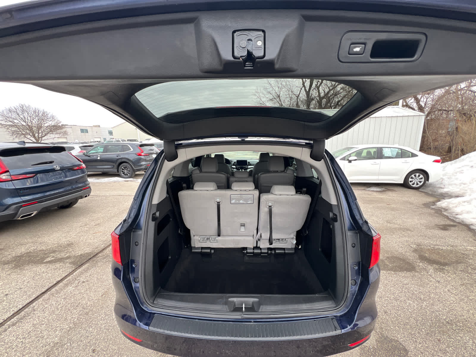 Thumbnail: 2022 Honda Odyssey - 11