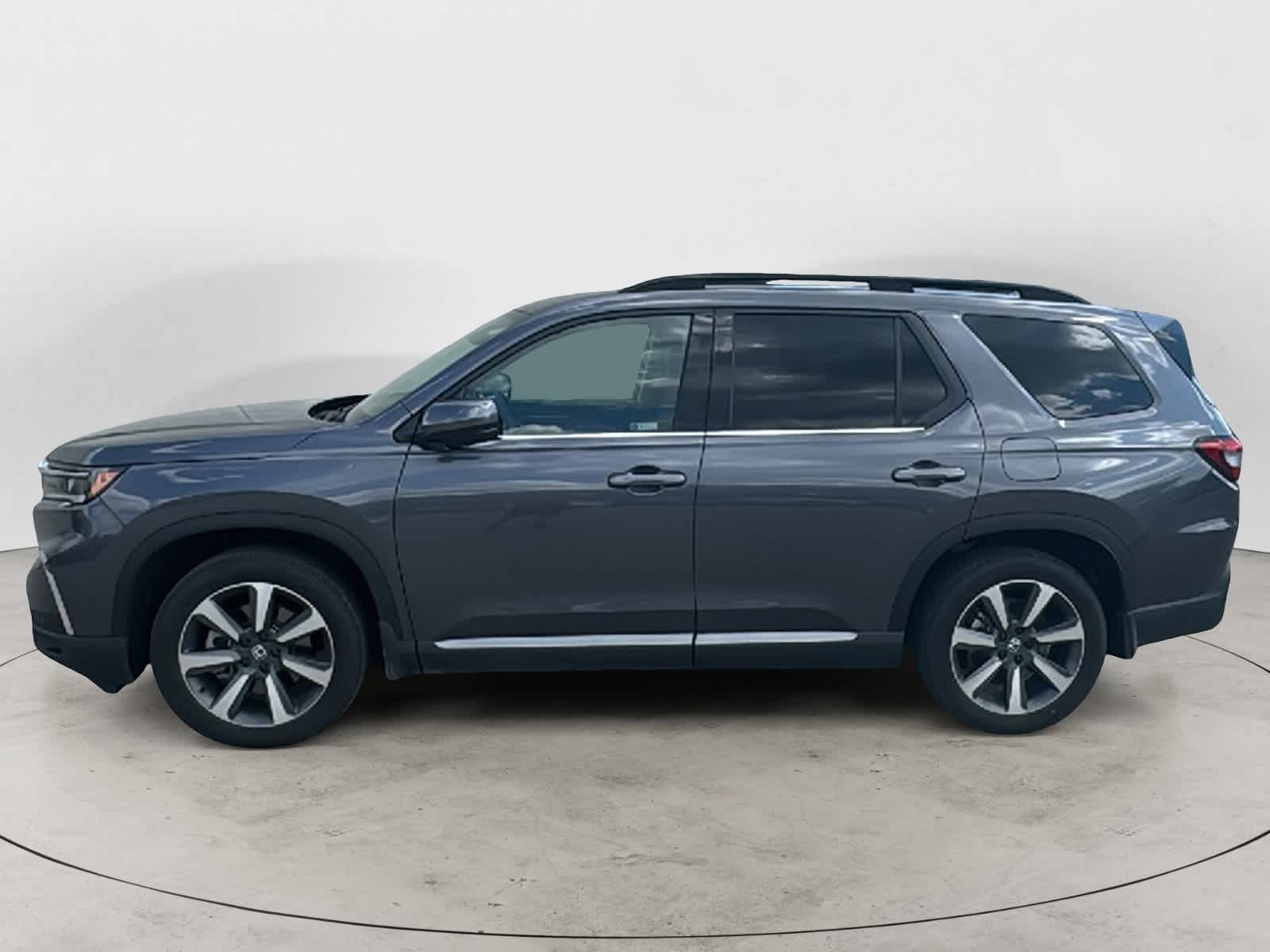 2024 Honda Pilot Elite photo 2