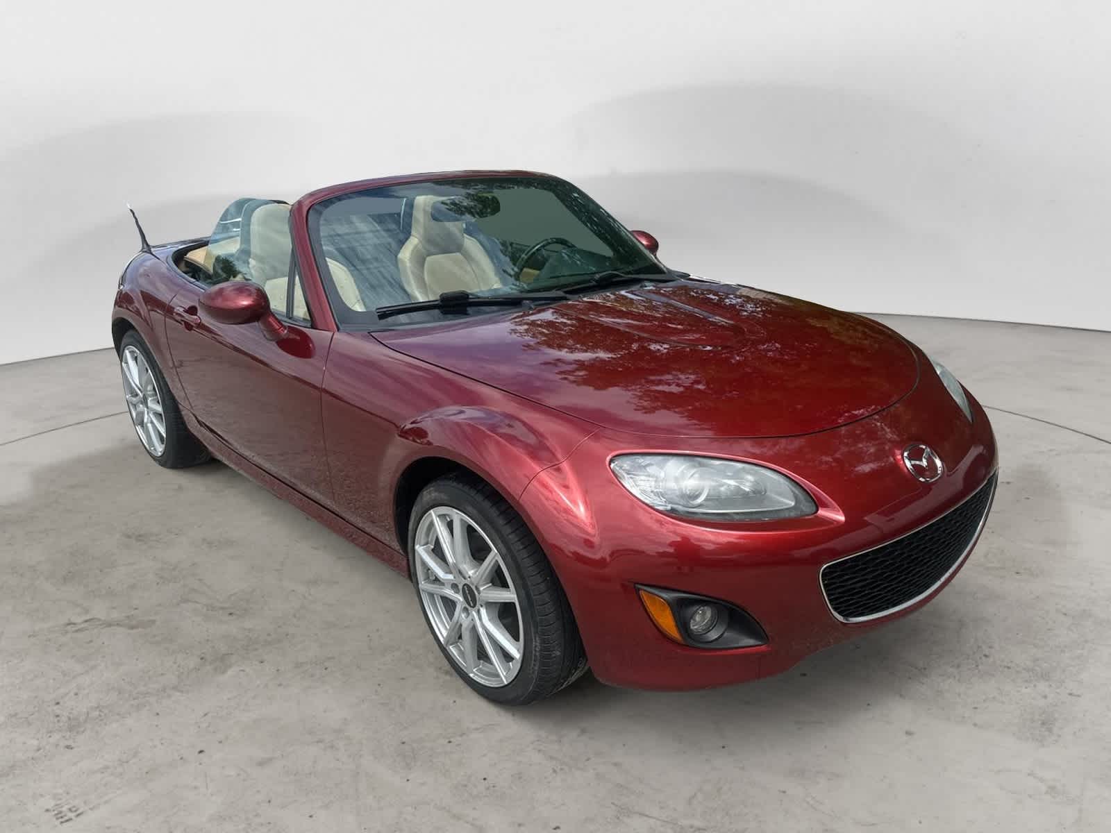 Thumbnail: 2010 Mazda MX-5 Miata - 4