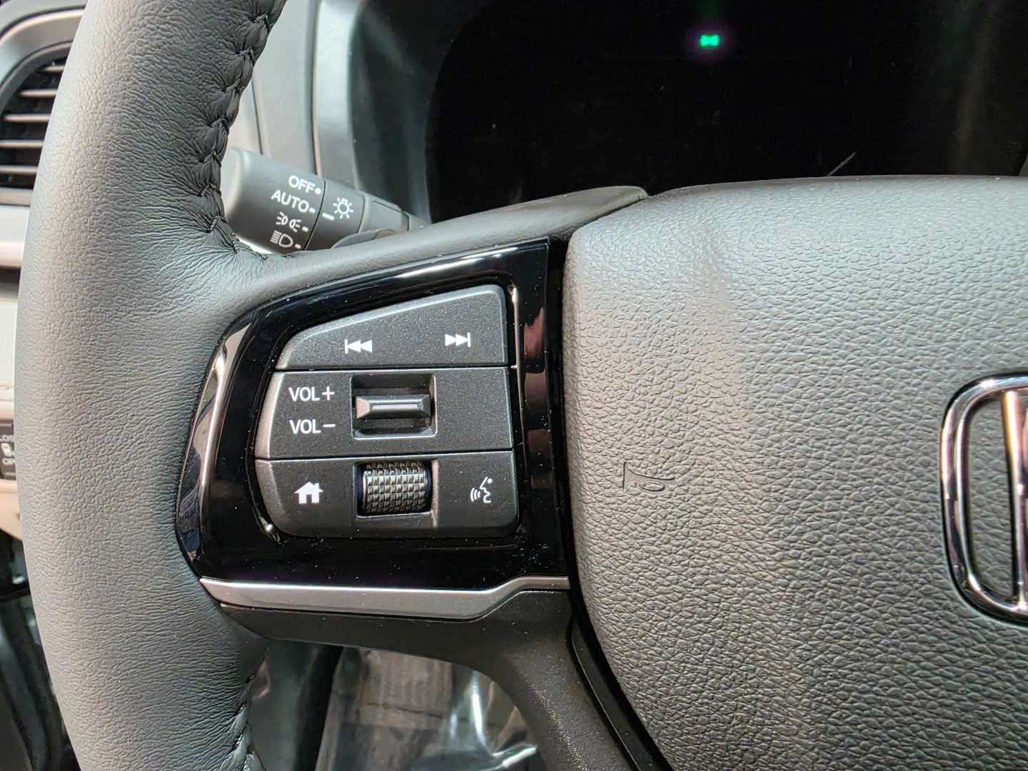 Thumbnail: 2026 Honda Odyssey - 25