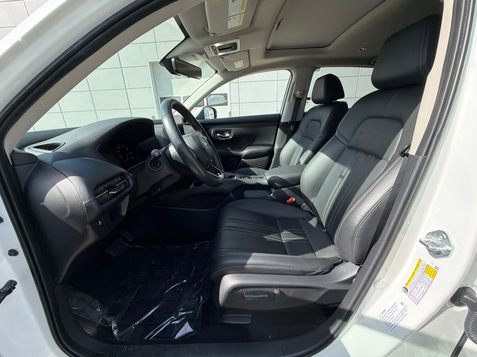 Thumbnail: 2025 Honda HR-V - 16