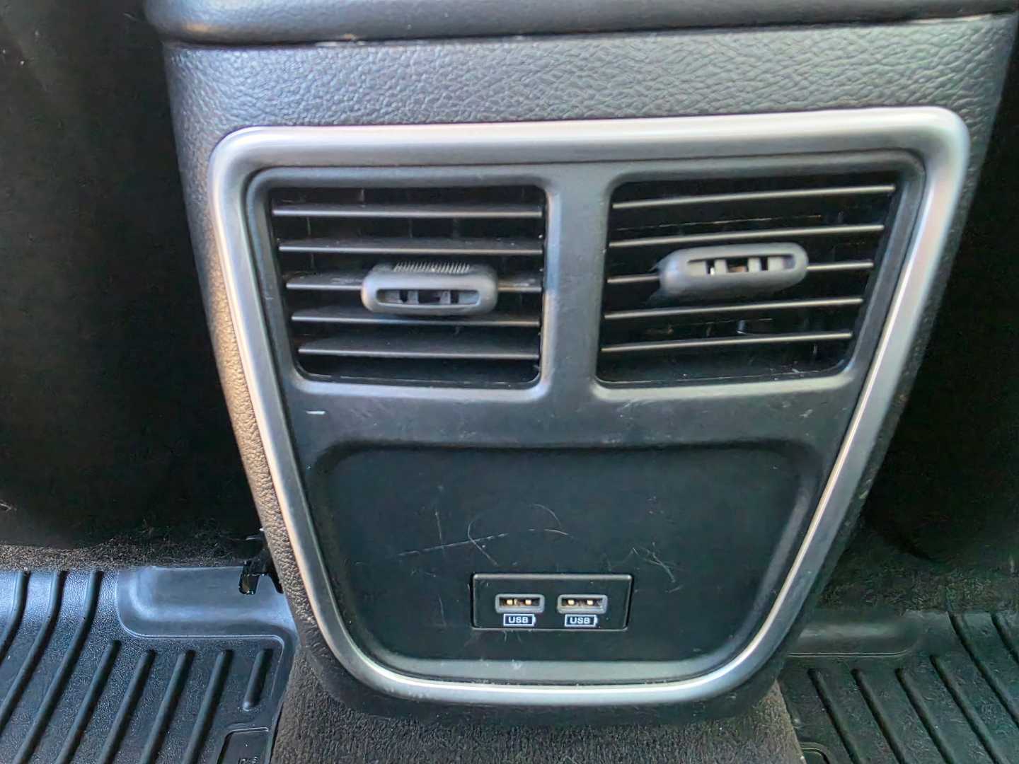 Thumbnail: 2015 Chrysler 300 - 14