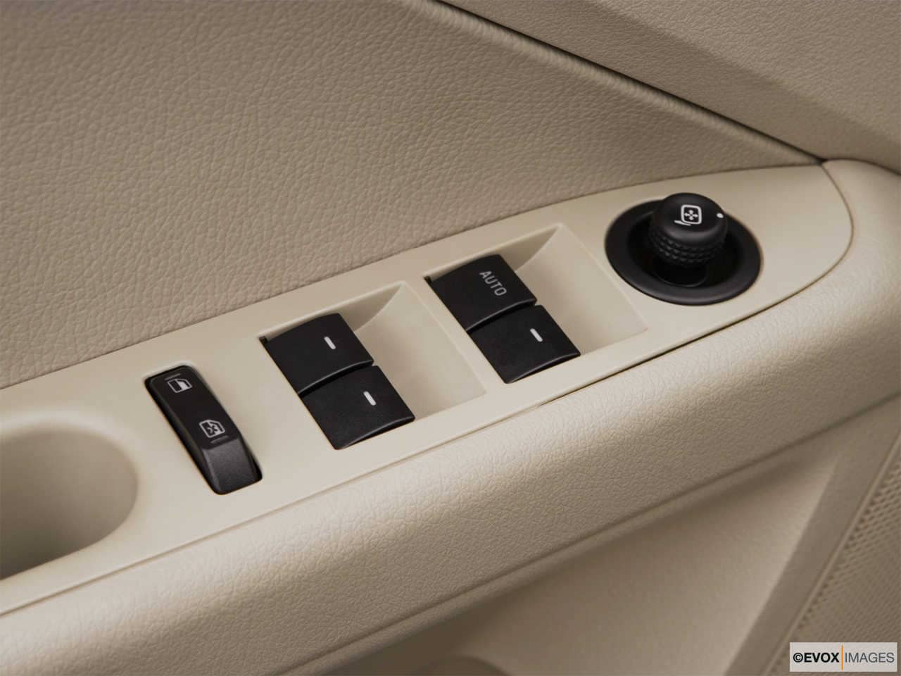 Thumbnail: 2008 Ford Fusion - 17