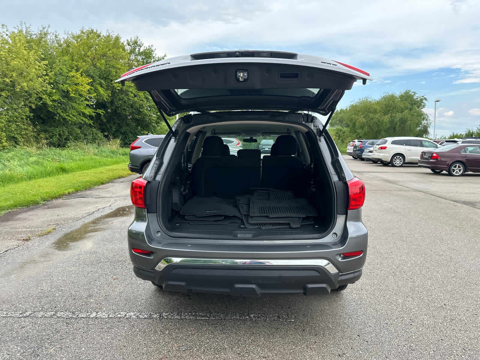 Thumbnail: 2018 Nissan Pathfinder - 9