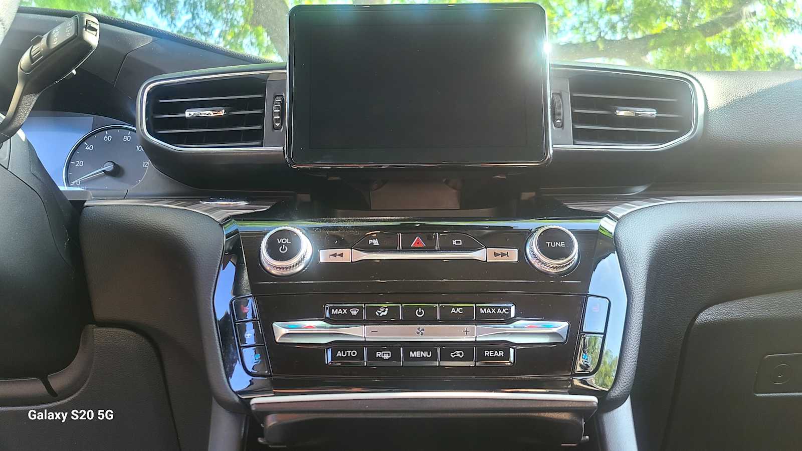 2022 Ford Explorer Limited - Photo 23