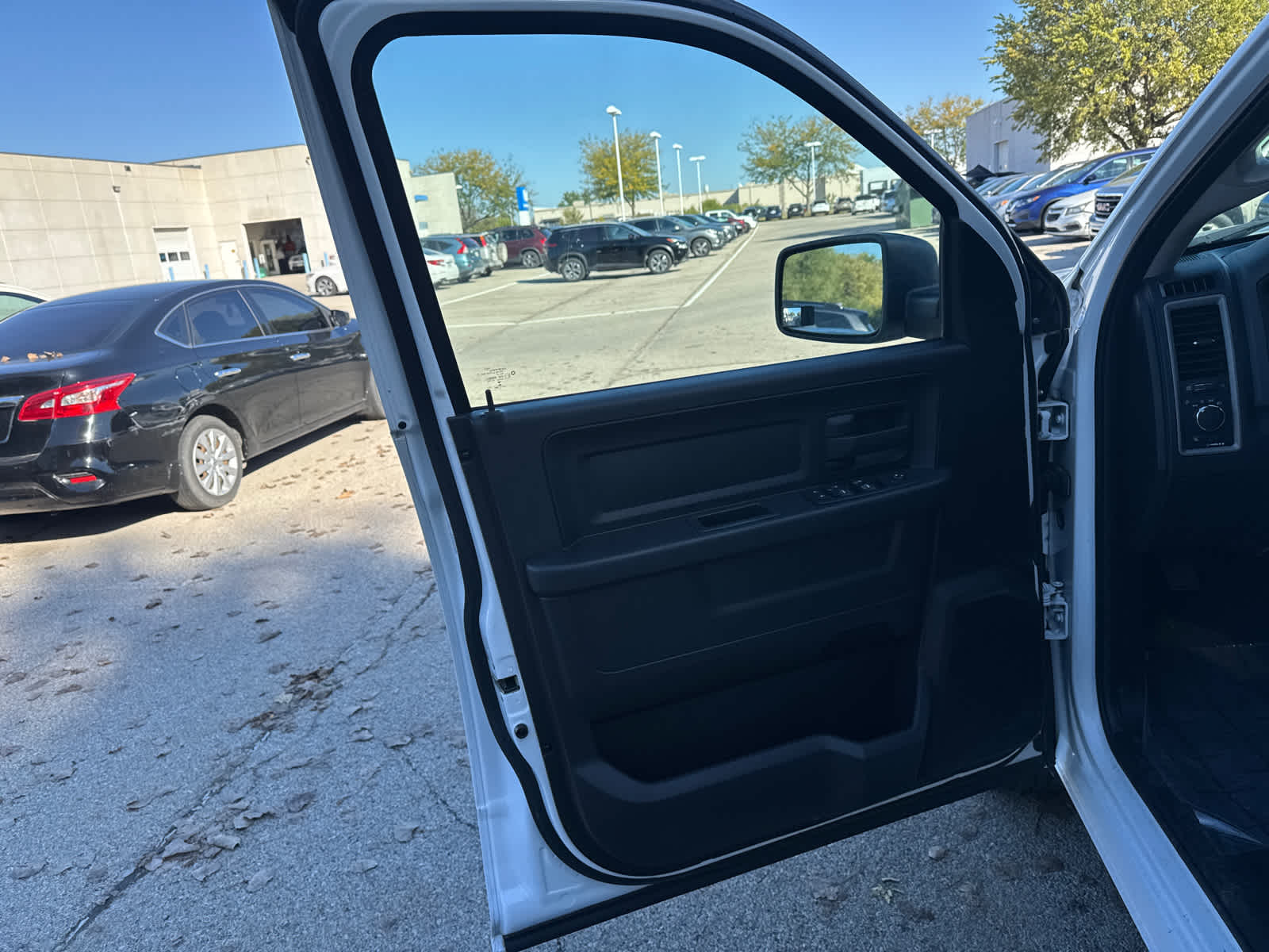 Thumbnail: 2014 RAM 1500 - 14