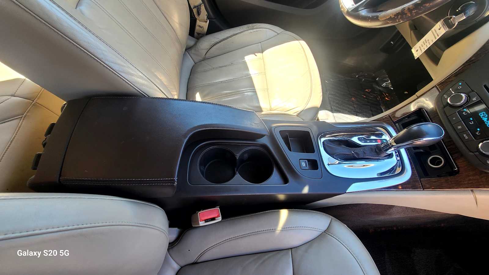 Thumbnail: 2012 Buick Regal - 20
