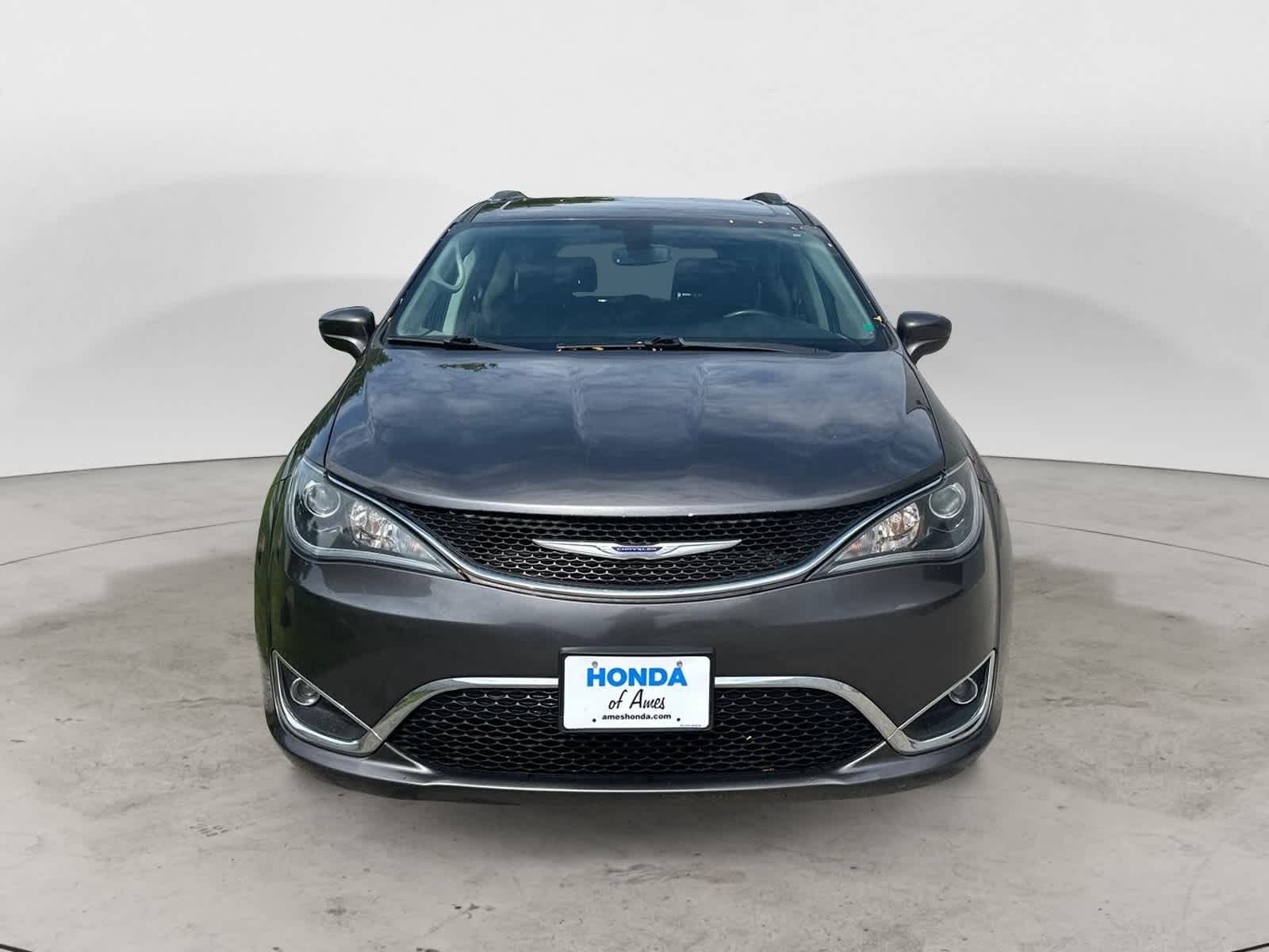 Thumbnail: 2020 Chrysler Pacifica - 2