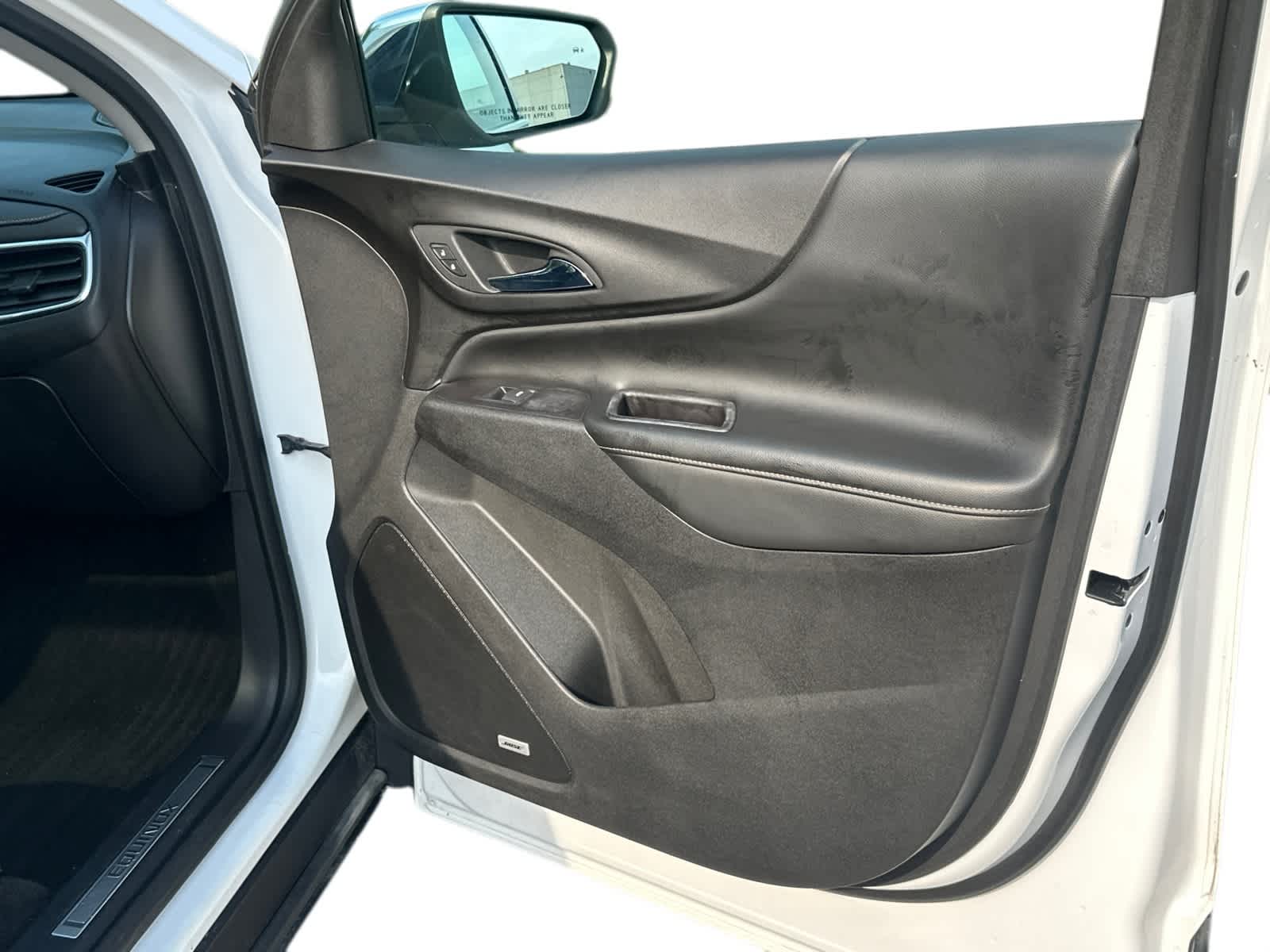 Thumbnail: 2018 Chevrolet Equinox - 6