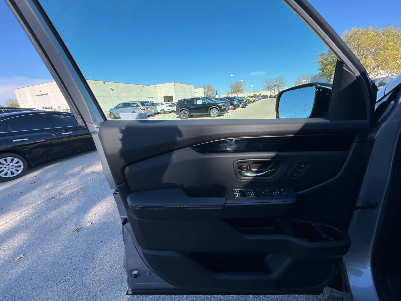 Thumbnail: 2025 Honda Pilot - 18