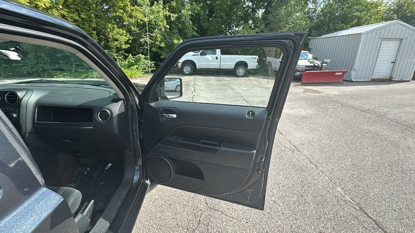 Thumbnail: 2014 Jeep Patriot - 7