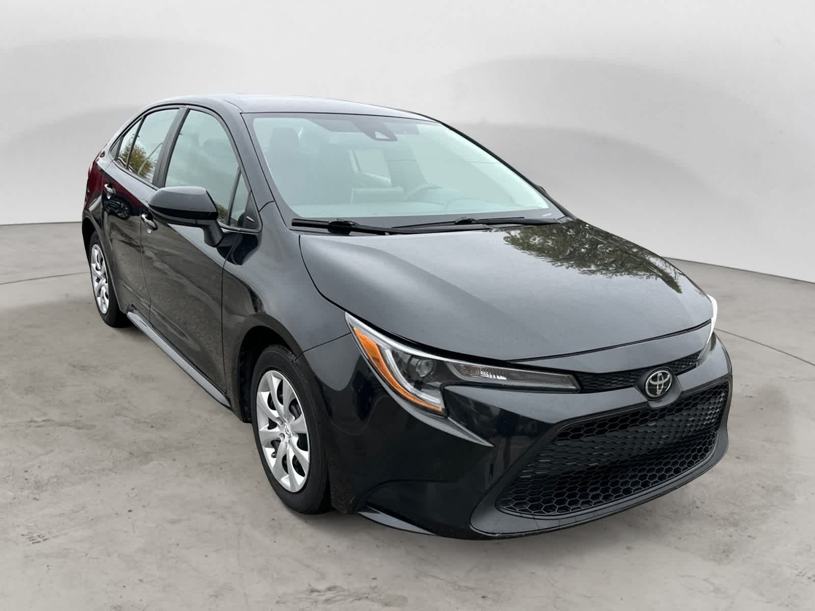2021 Toyota Corolla LE photo 4