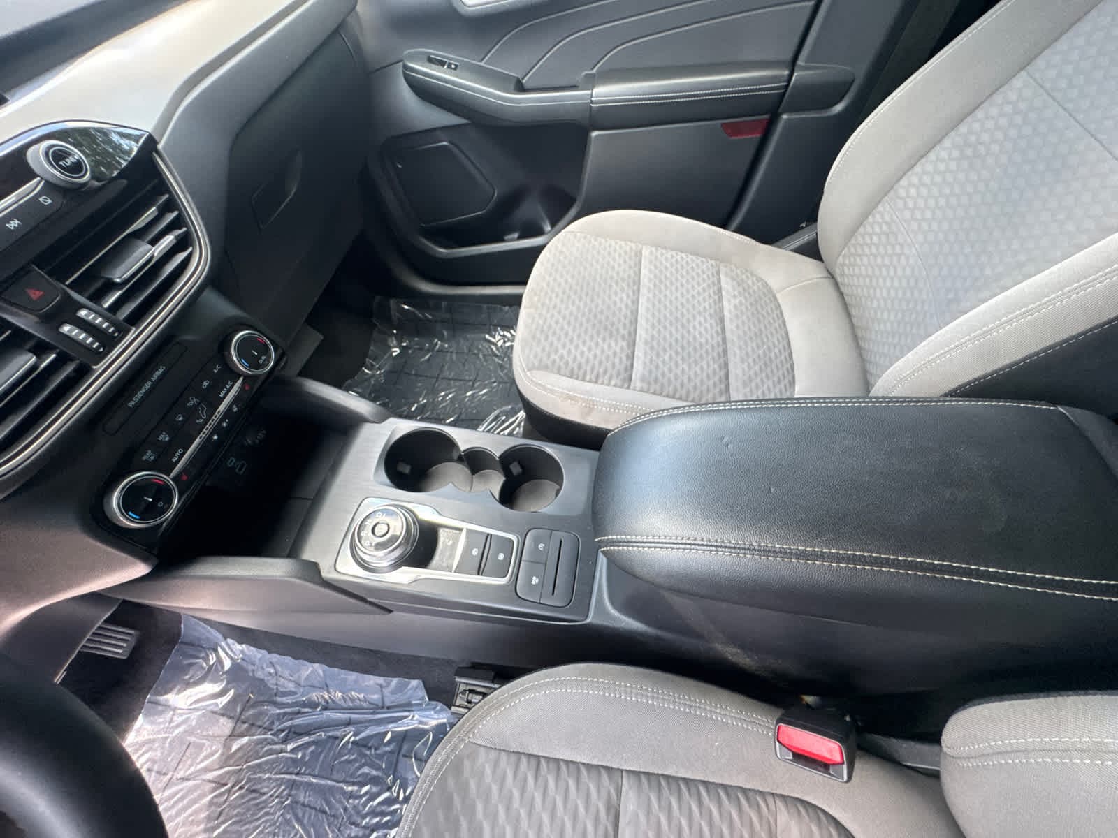 2022 Ford Escape SE - Photo 21