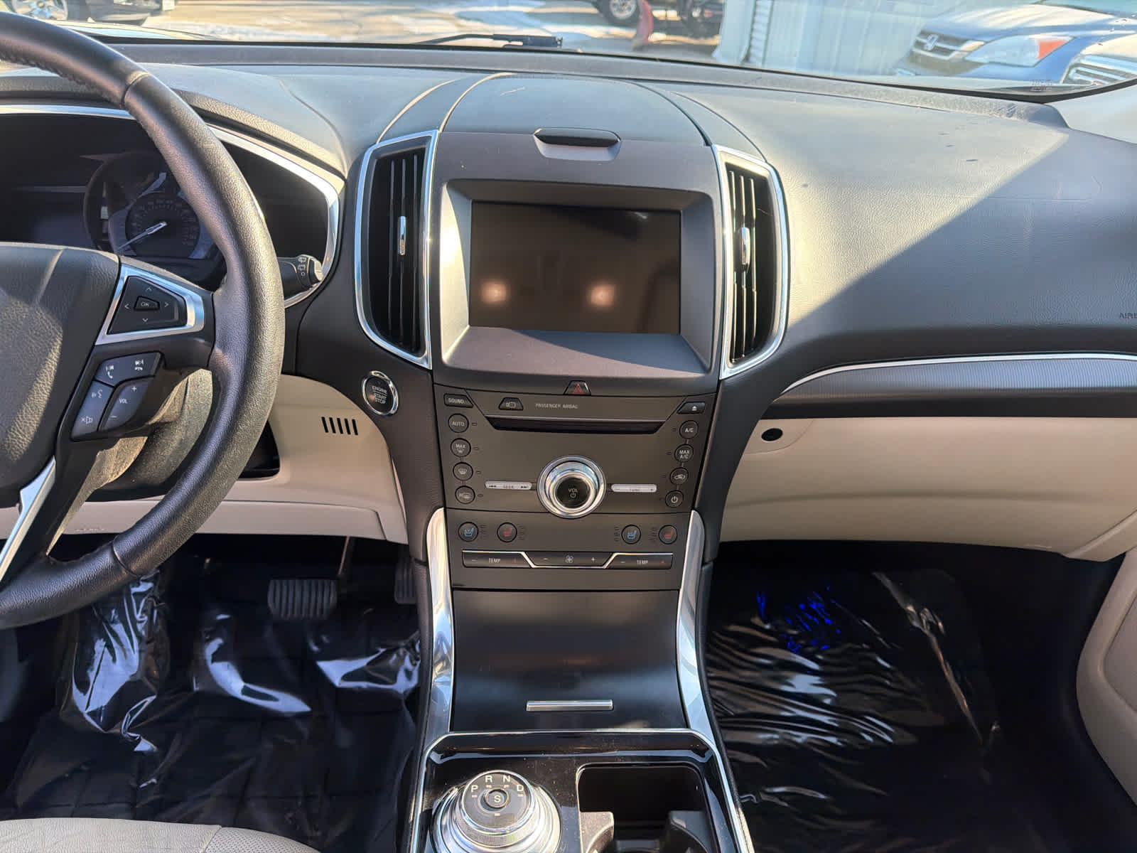 Thumbnail: 2019 Ford Edge - 25