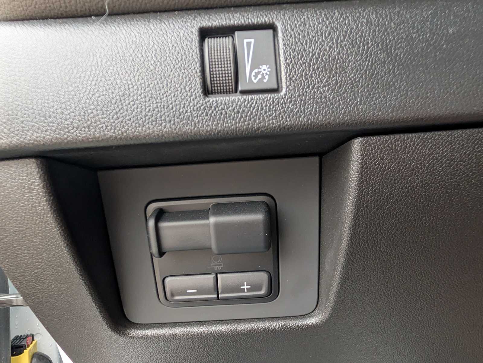 Thumbnail: 2025 Chevrolet Colorado - 12