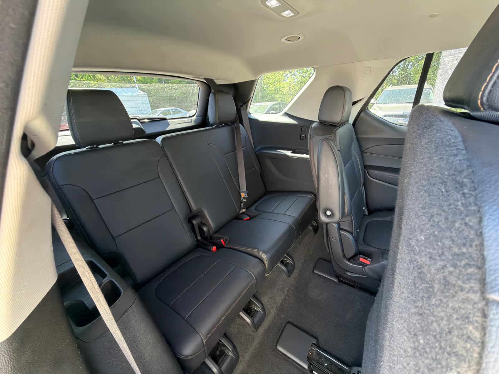 2020 Chevrolet Traverse 3LT - Photo 11