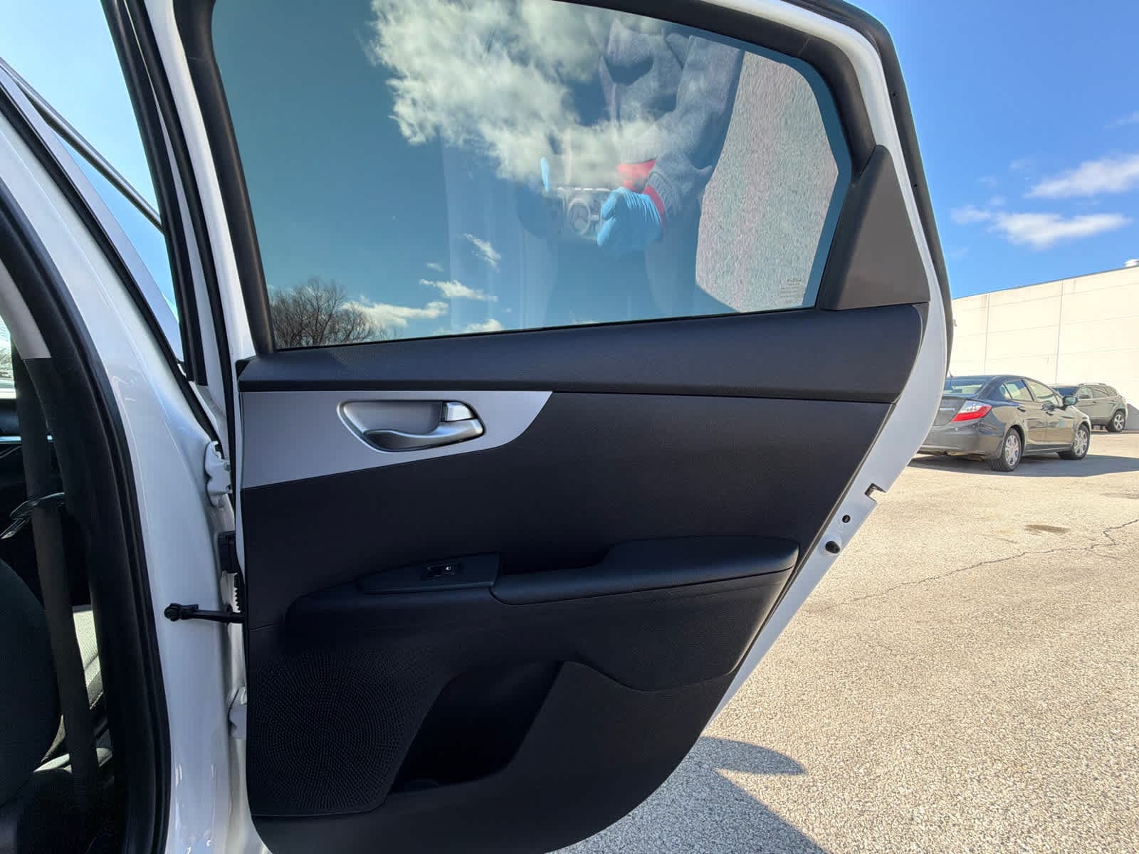 Thumbnail: 2022 Kia Forte - 8