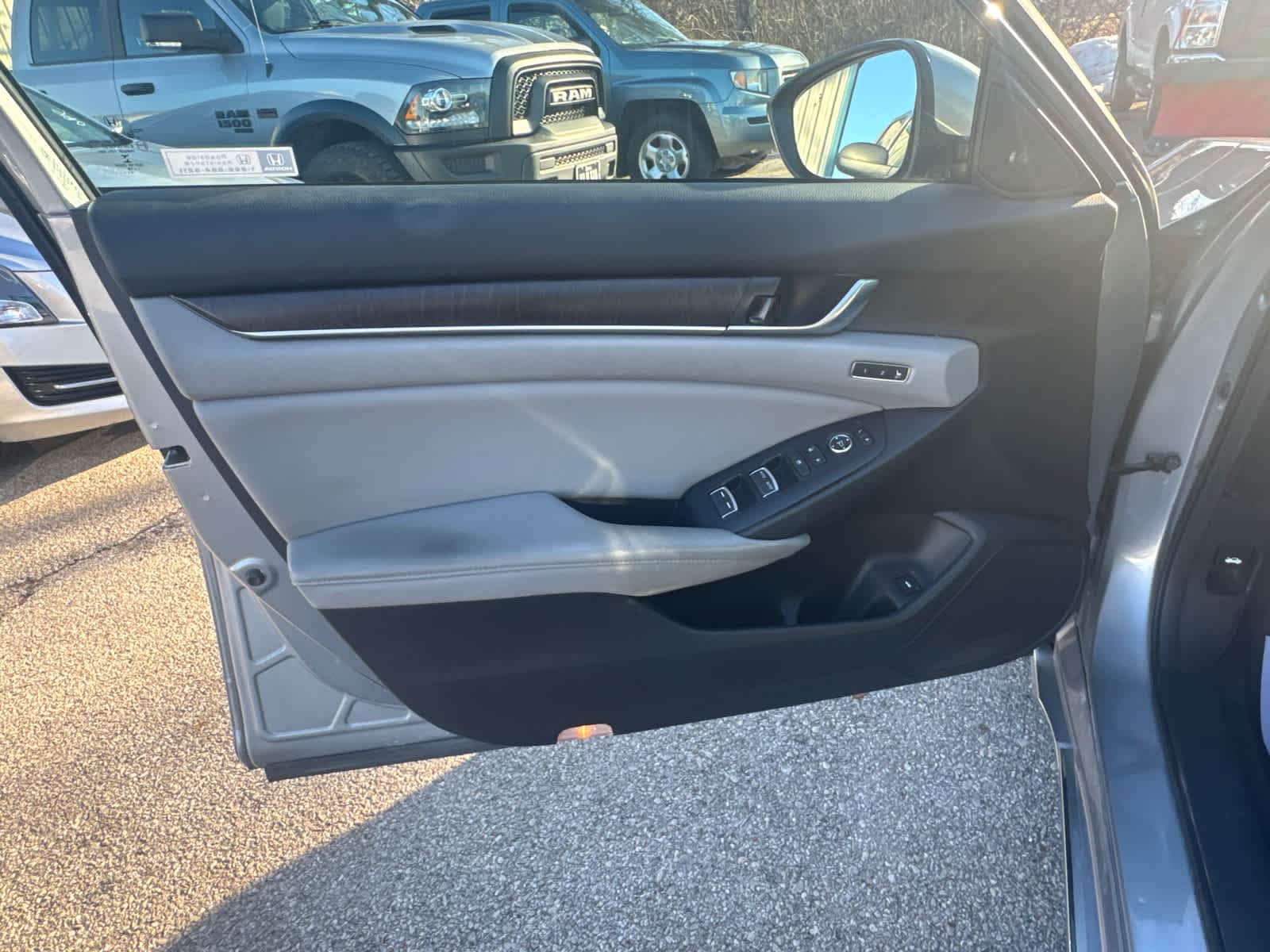 Thumbnail: 2018 Honda Accord - 15