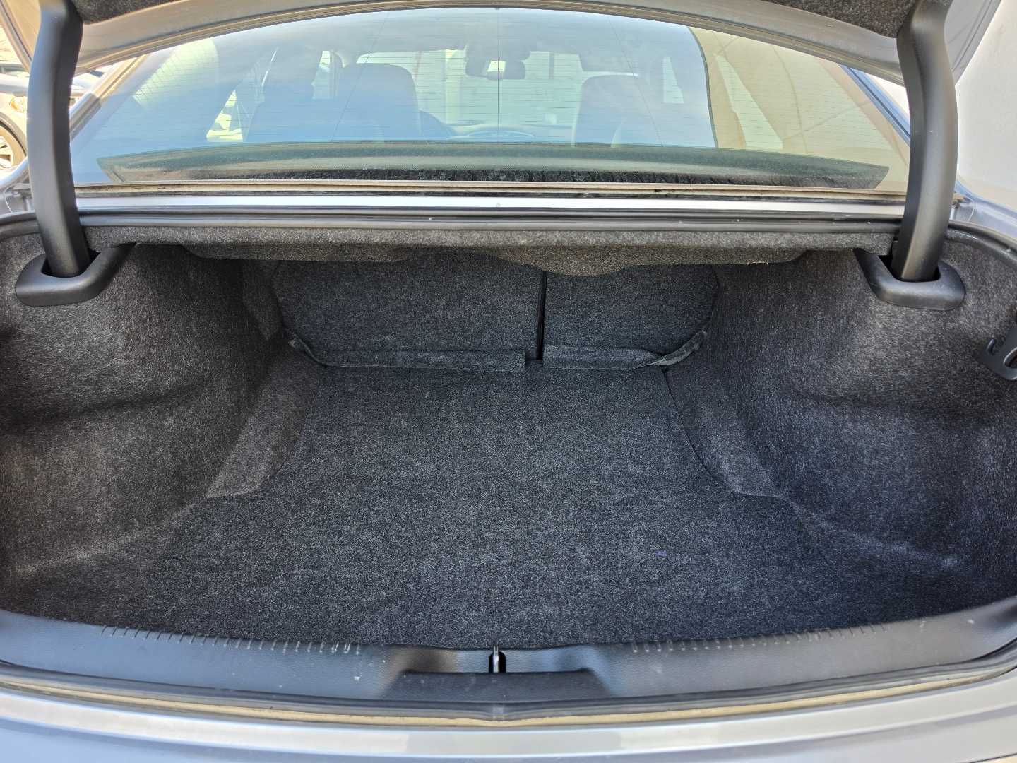 Thumbnail: 2015 Chrysler 300 - 9